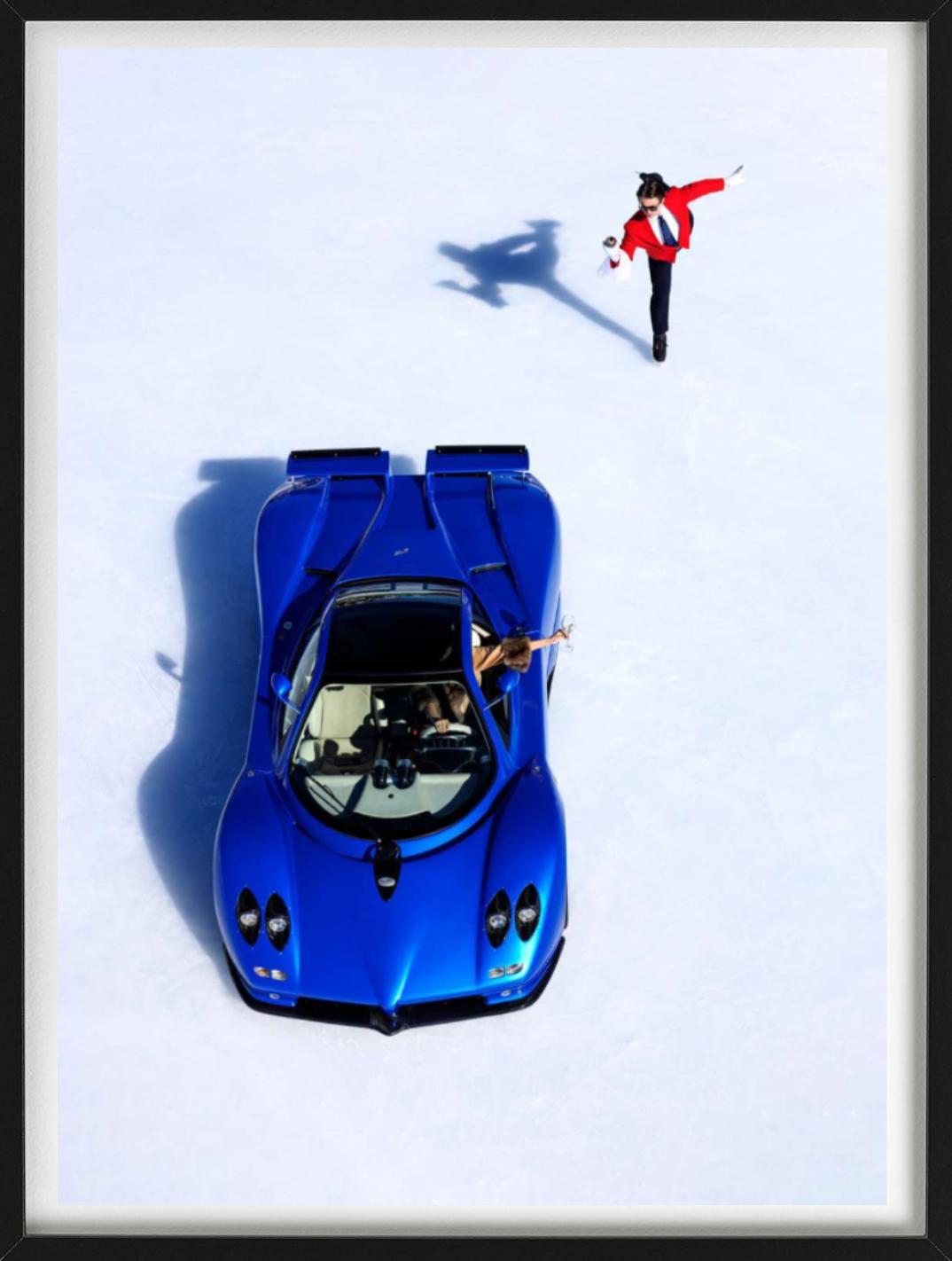 Pagani sobre hielo, Fotografía artística, 2024 en venta 1
