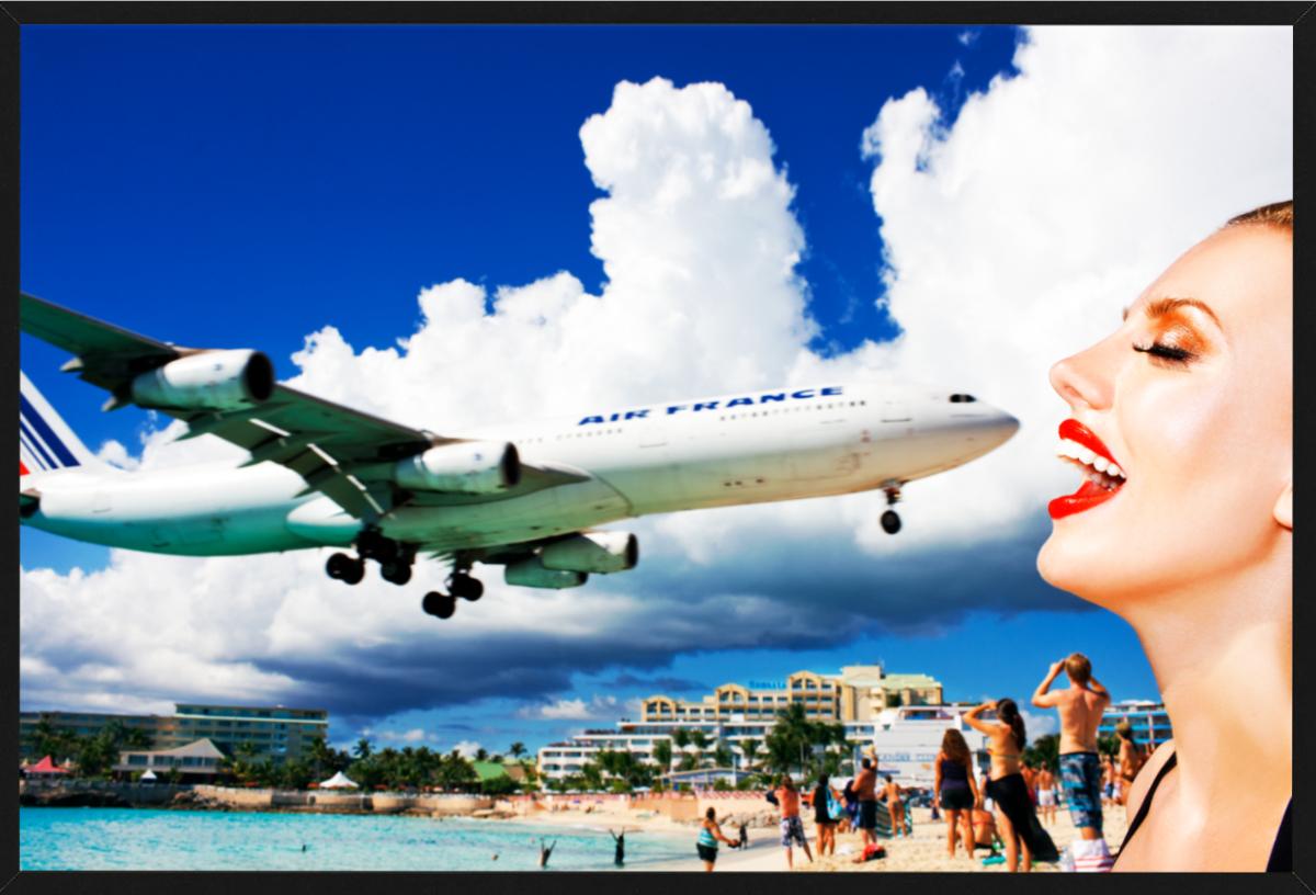 Princess Juliana, open wide - Airplane over a beach, fine art photography 2012 - Contemporary Photograph by Tony Kelly