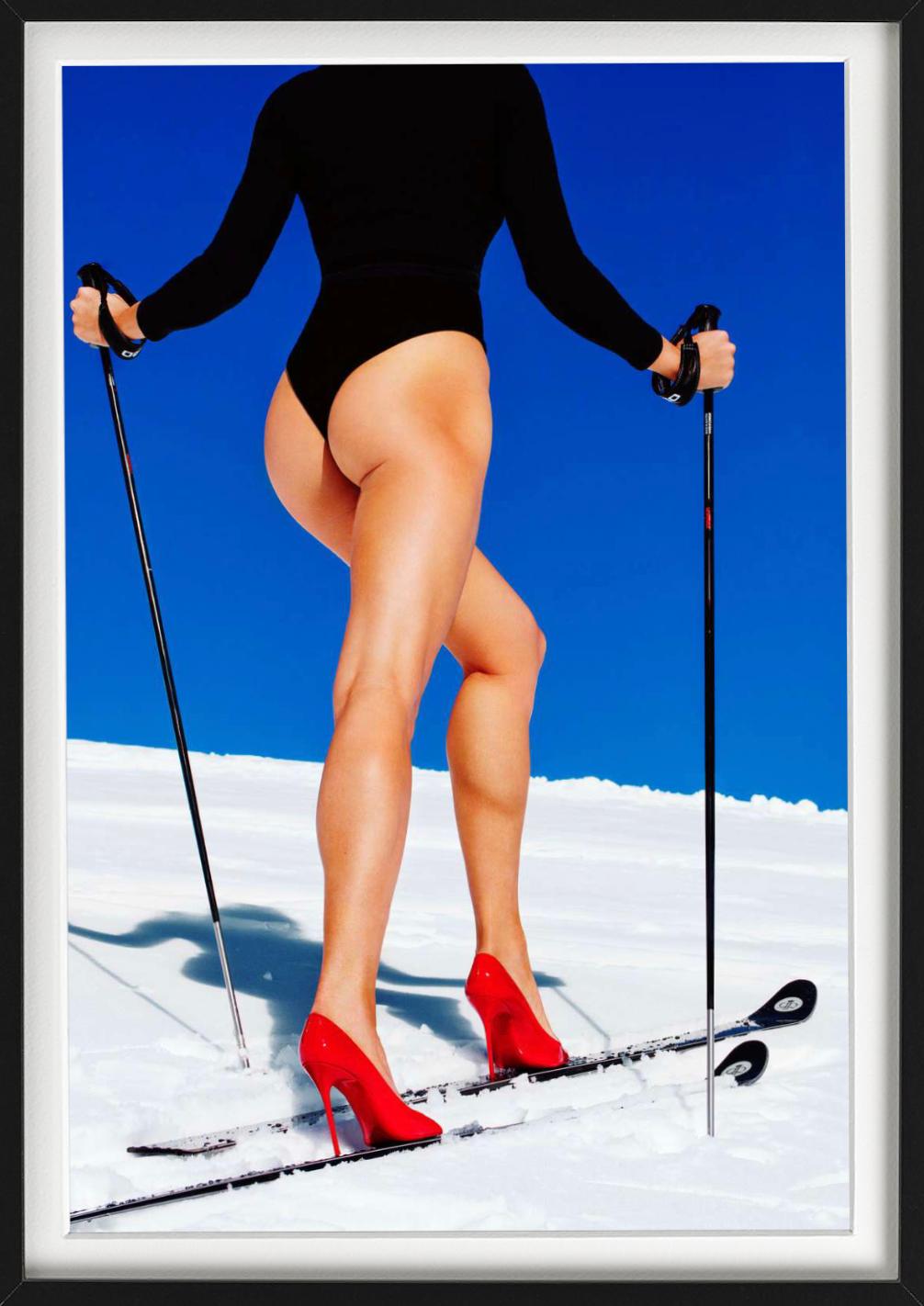 Backcountry II - Modelo con tacones rojos Skitouring, Fotografía artística, 2019 en venta 1
