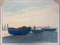 Escena del puerto al anochecer con pescadores y barcos de madera descansando en la orilla