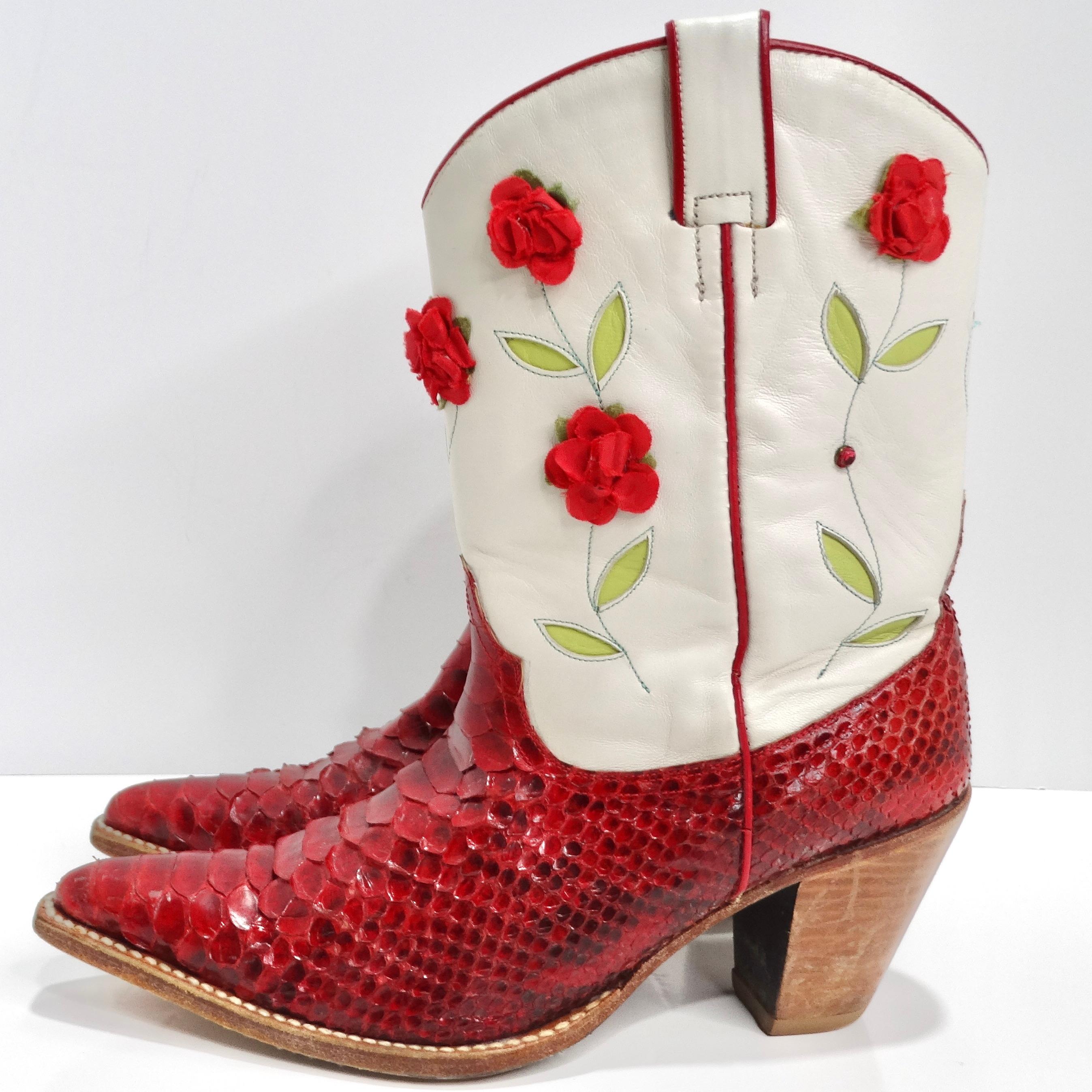 Tony Mora - Bottes de cowboy à fleurs en python rouge en vente 3