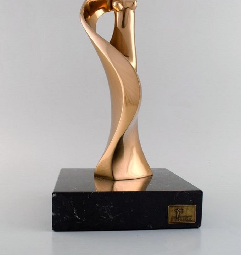 XX secolo Tony Morey per Italica, Spagna. Grande scultura femminile modernista in bronzo. in vendita