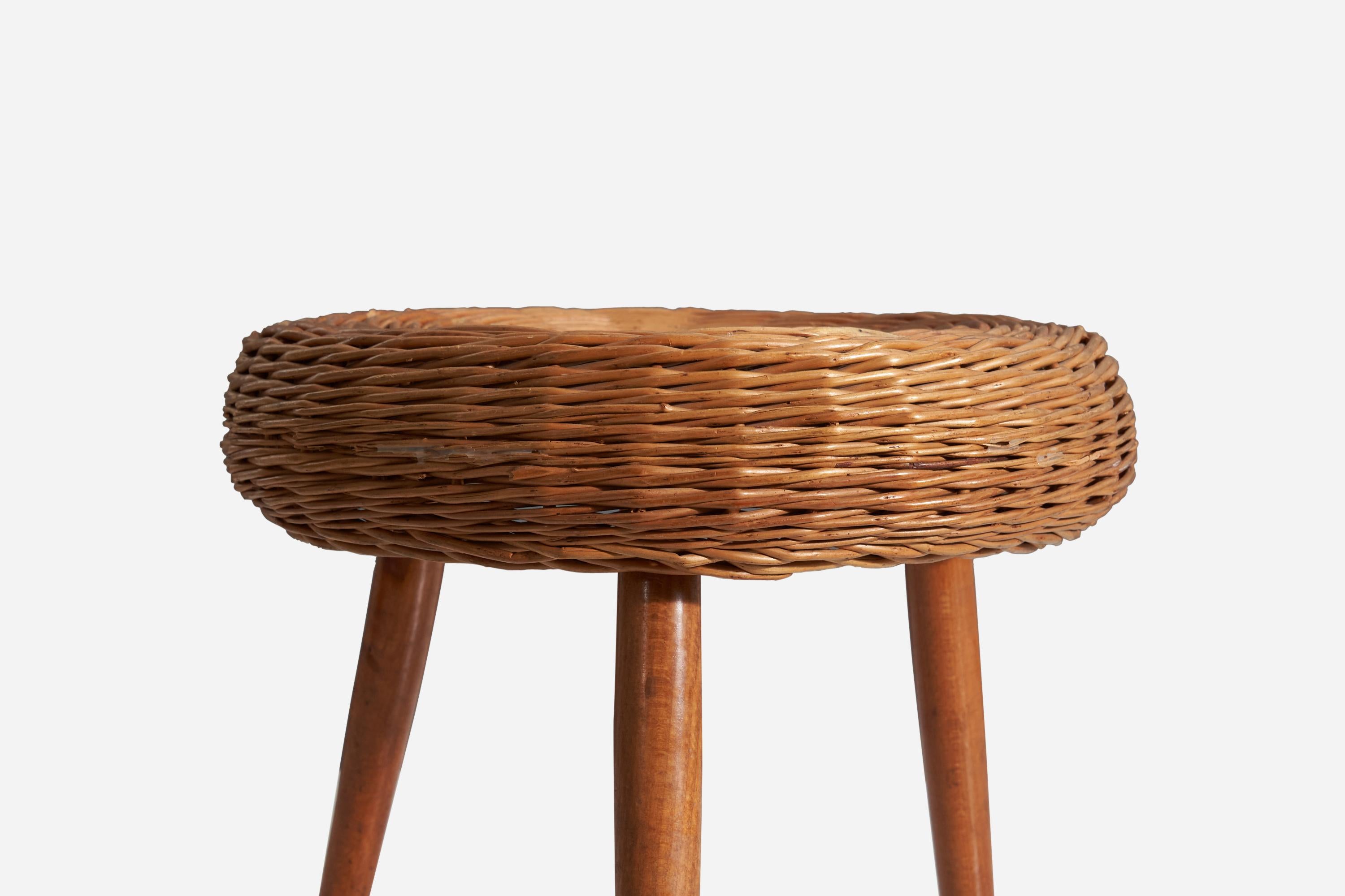 Mid-20th Century Tony Paul 'Attributed' Stool, Wicker, United States, 1950s For Sale