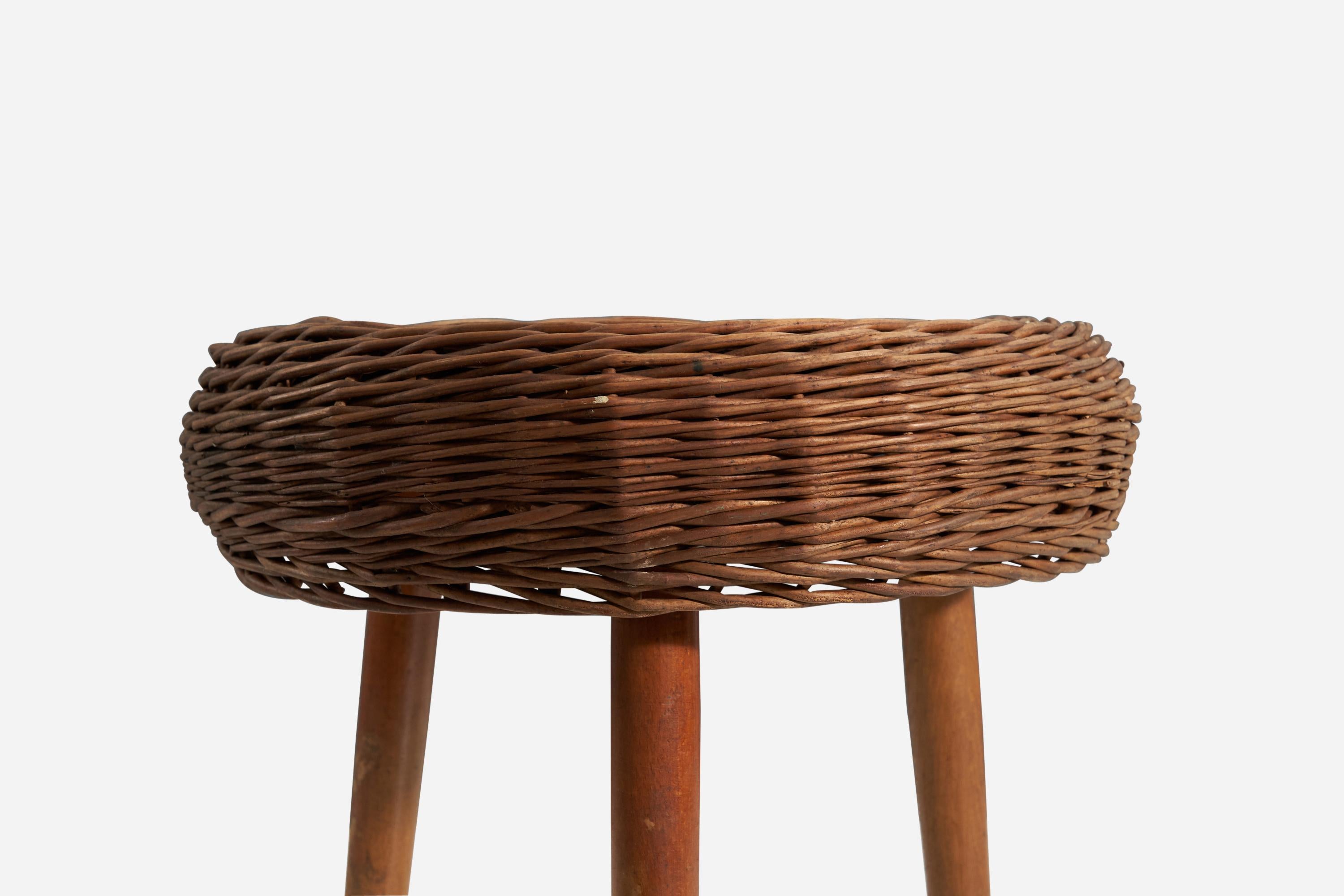 Mid-Century Modern Tony Paul 'Attributed' Stool, Wicker, Wood, United States, 1950s For Sale