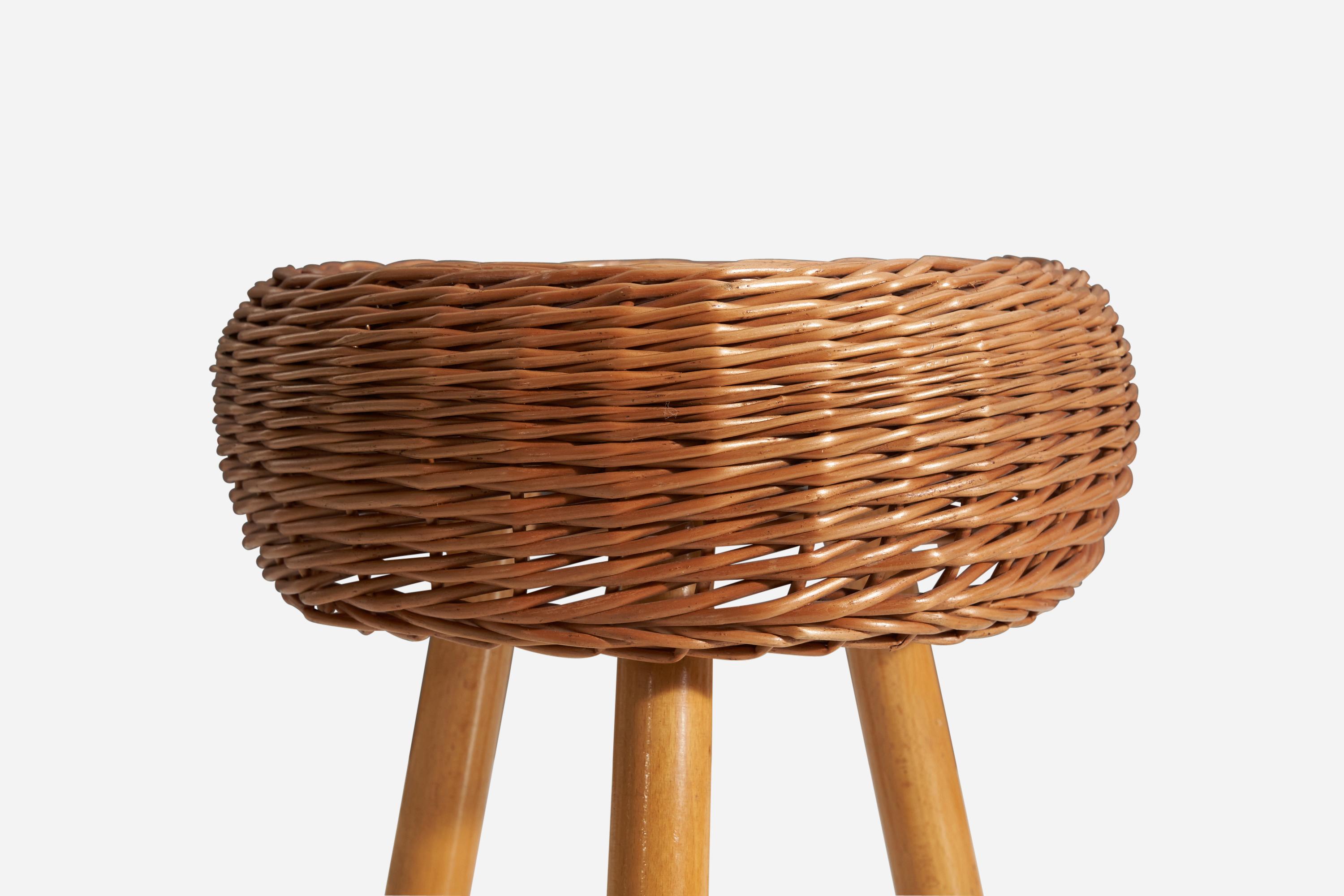 Tony Paul 'Attributed', Stool, Wicker, Wood, United States, 1950s In Good Condition For Sale In High Point, NC