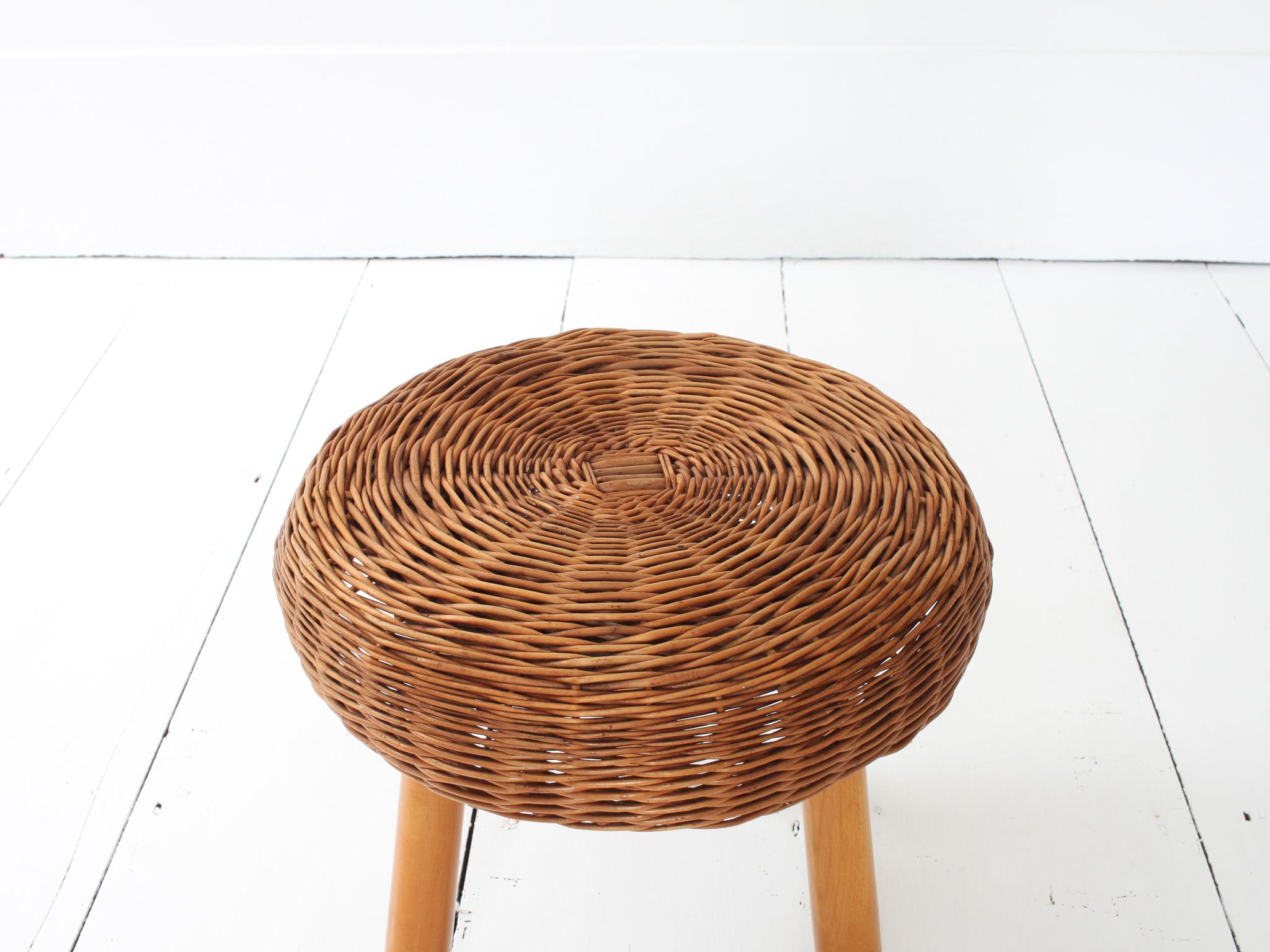 Taburete de mimbre atribuido a Tony Paul, años 50/60 en venta 5