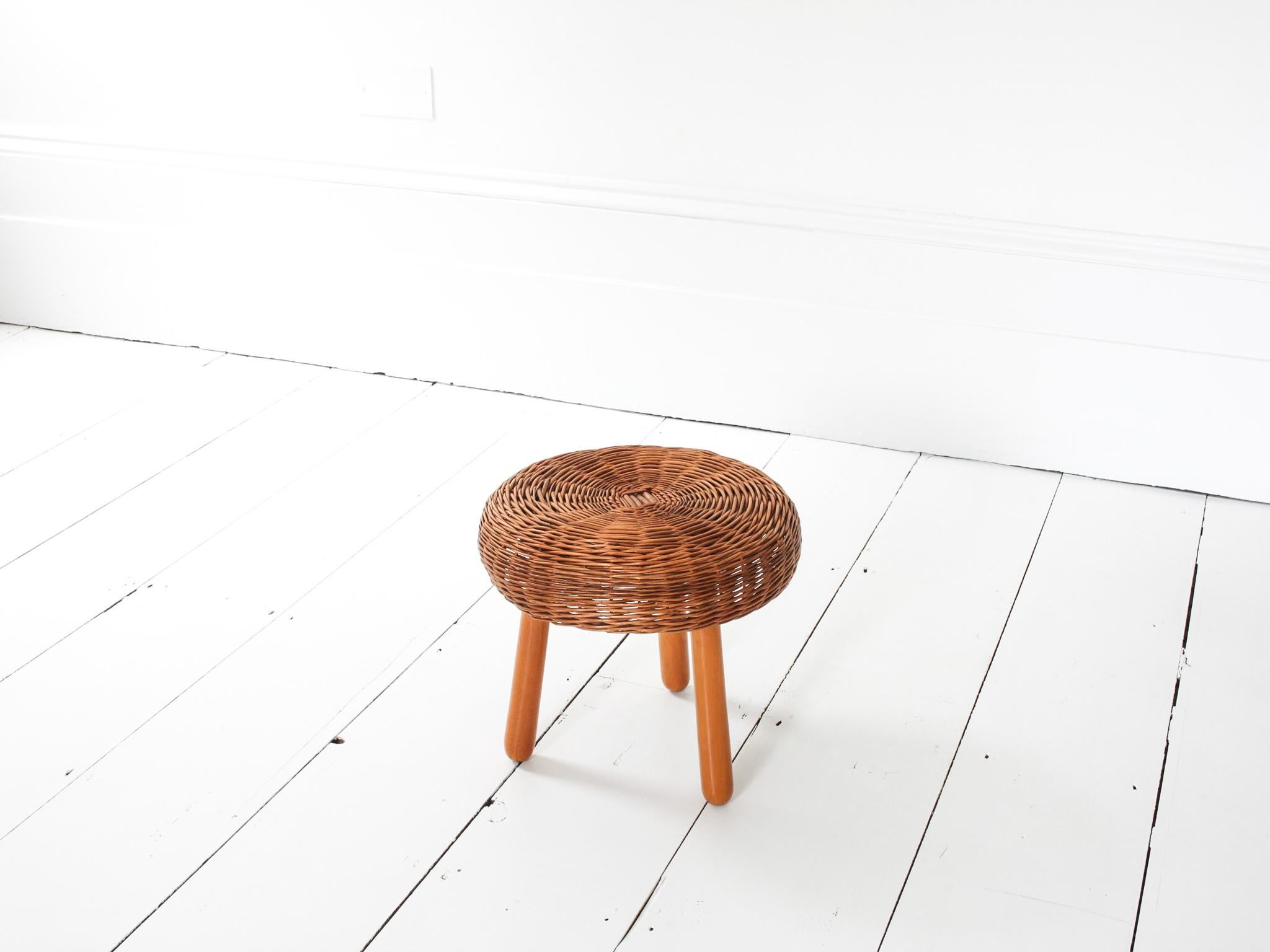Taburete de mimbre atribuido a Tony Paul, años 50/60 en Bueno estado para la venta en London Road, Baldock, Hertfordshire
