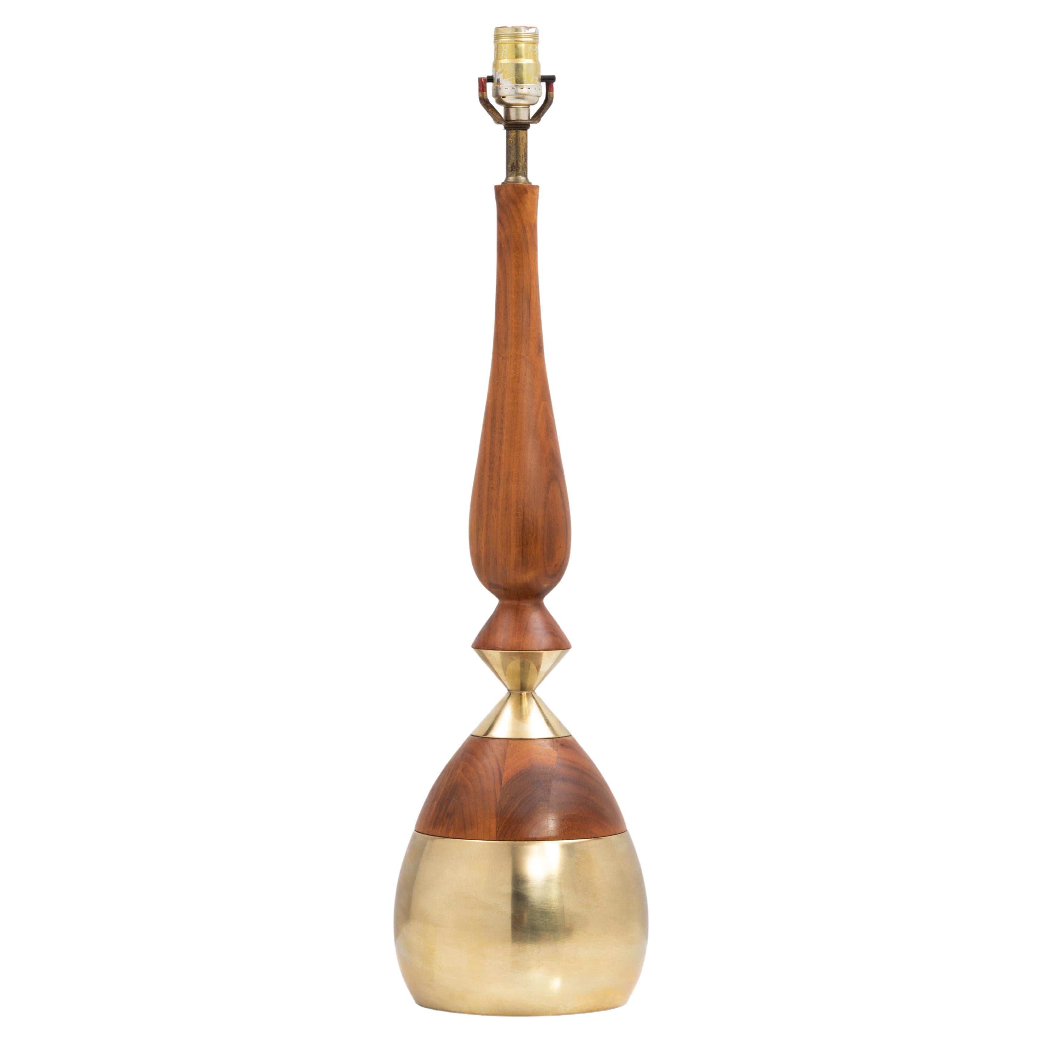 Tony Paul Brass Walnut Mid Century Table Lamp Westwood Industries Studio Lightin en vente