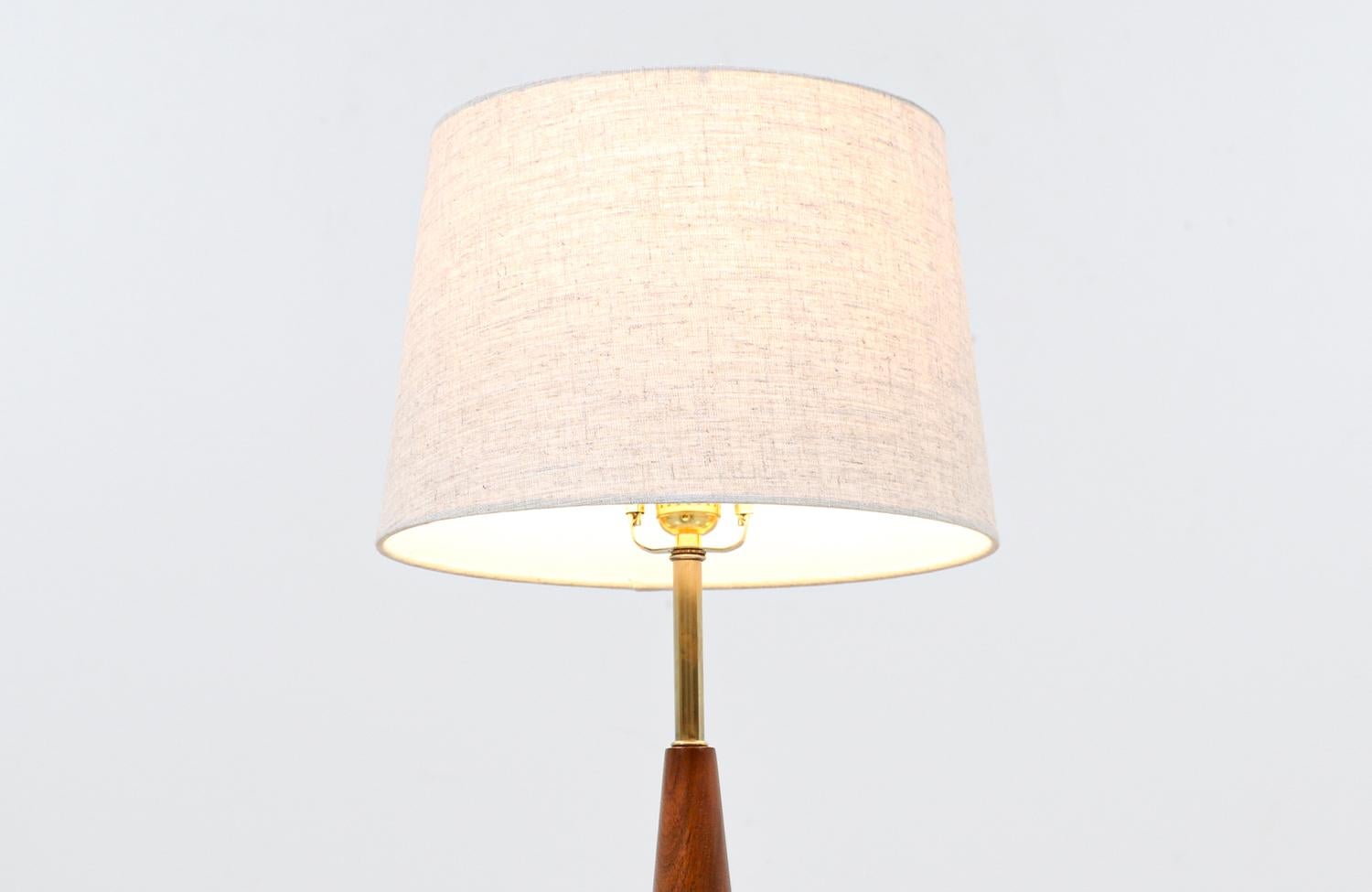 Mid-Century Modern Expertly Restored - Tony Paul Cone Shape Brass & Walnut Table Lamp For Sale