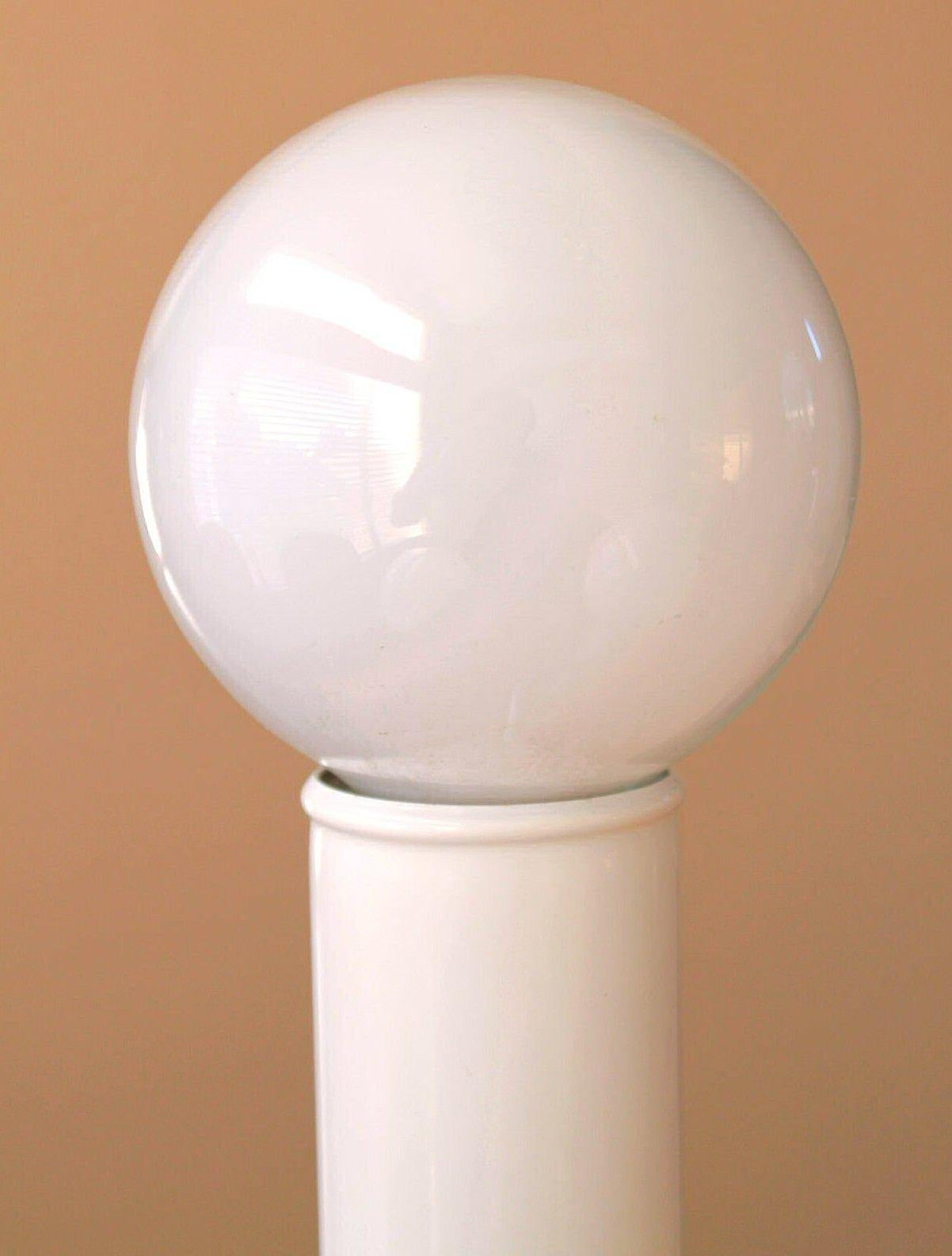 Metal Tony Paul for Mutual Sunset Mid Century Modern Table Lamp! Rare 1960s White For Sale