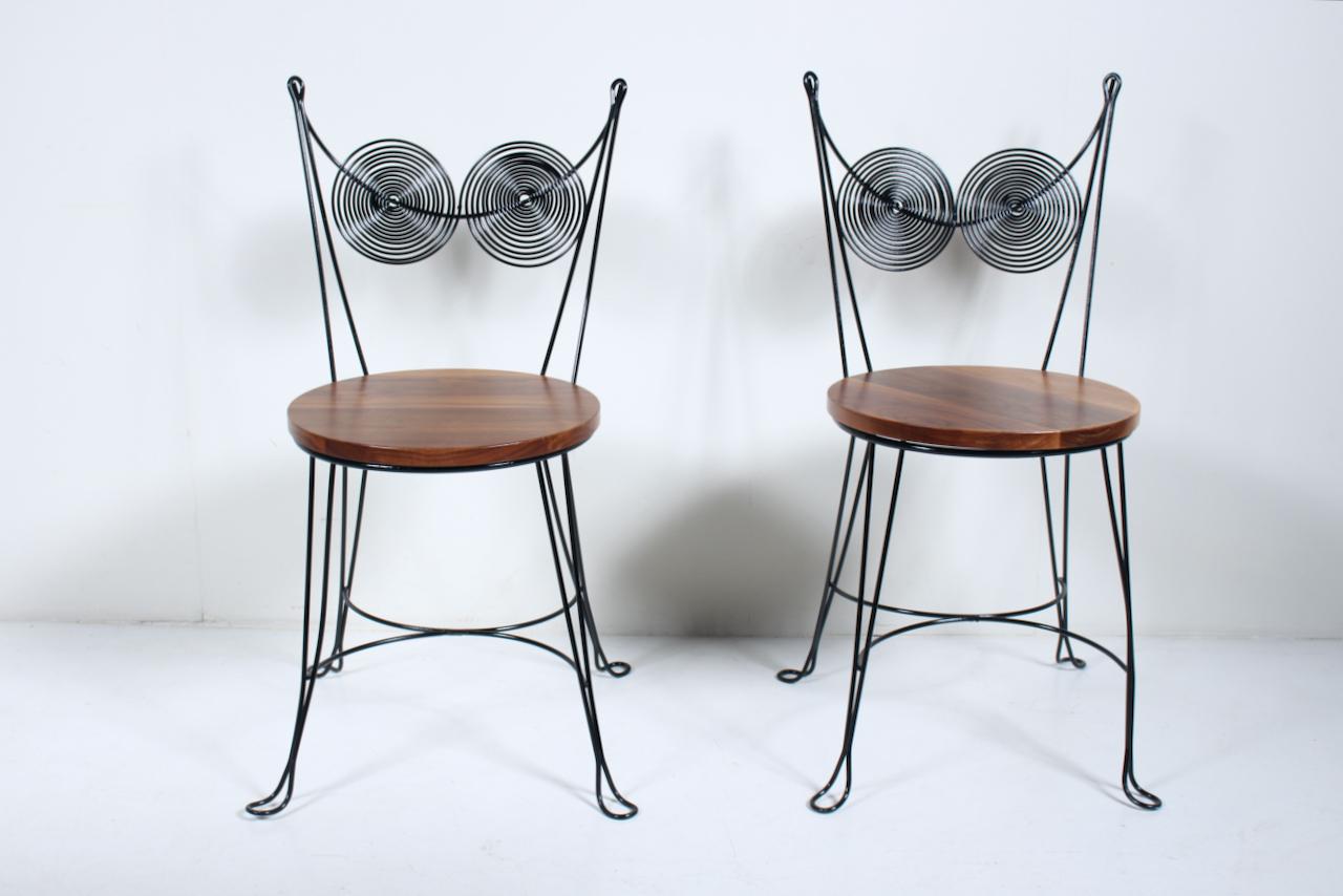 Tony Paul for Rubel Set of 2 Cafe Spiral Back Wire Chairs & Table  In Good Condition For Sale In Bainbridge, NY
