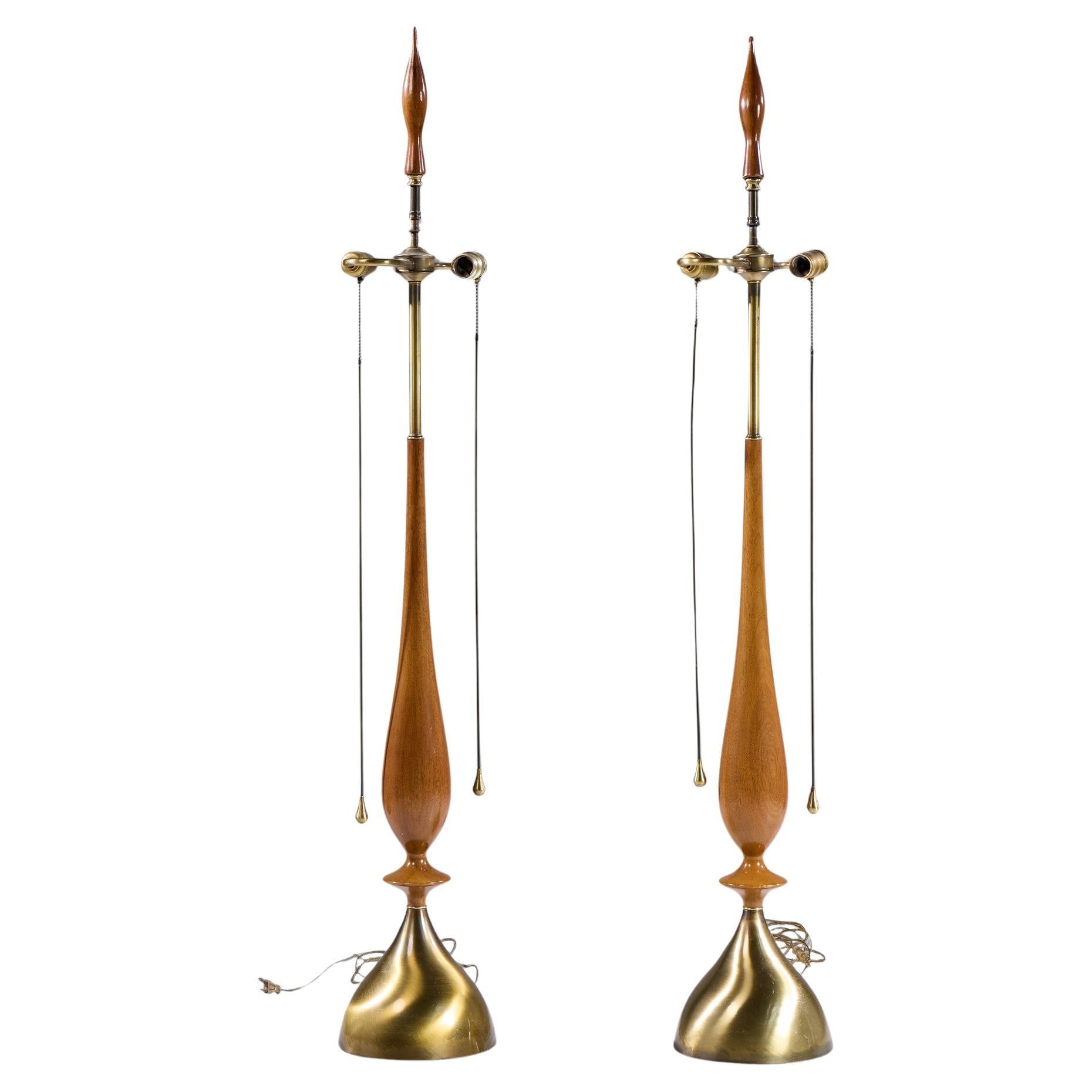 Tony Paul für Westwood Mid Century Walnuss und Messing Lamps - Paar