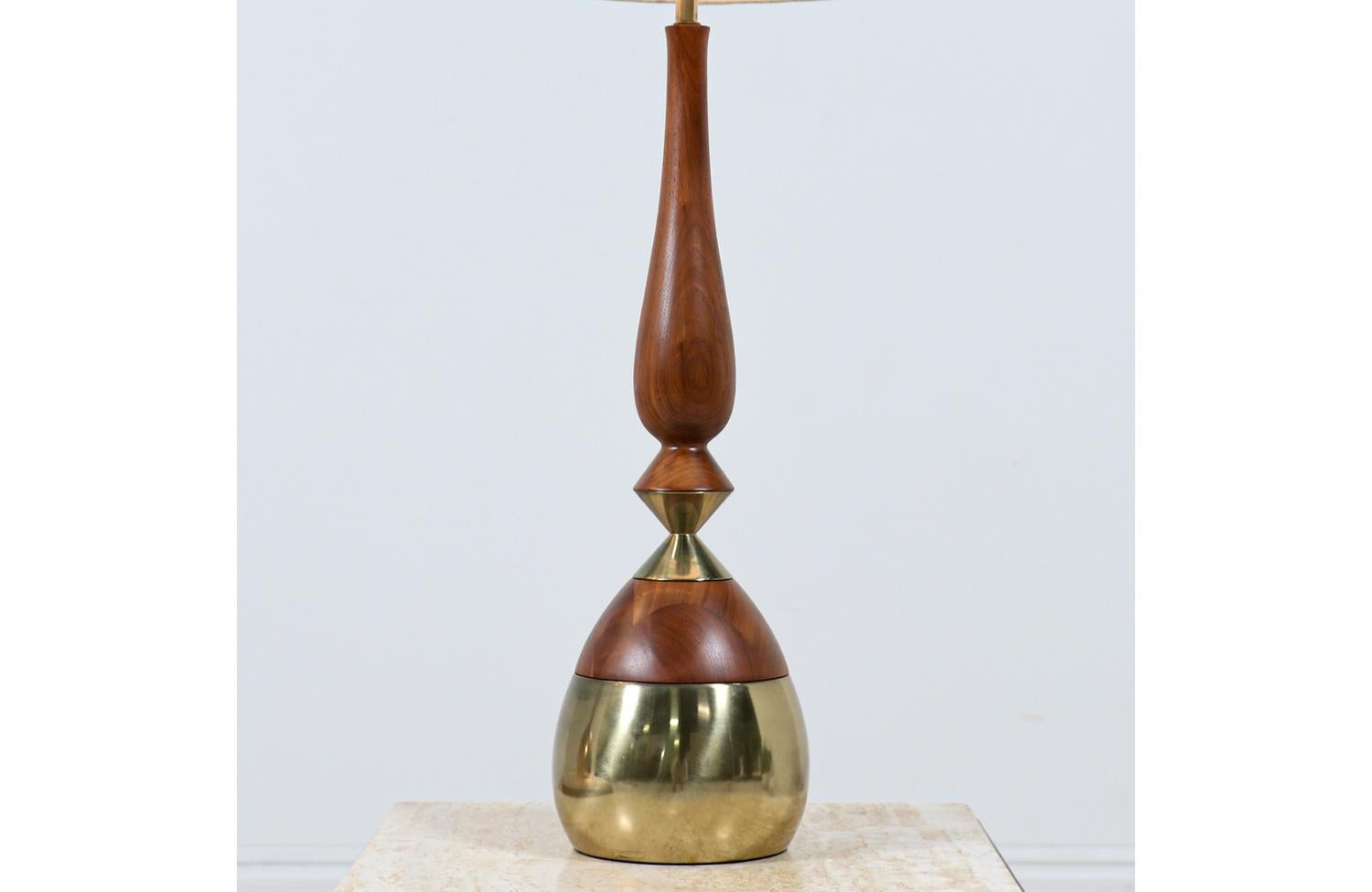 American Expertly Restored - Tony Paul Sculpted Walnut & Brass Table Lamps For Sale