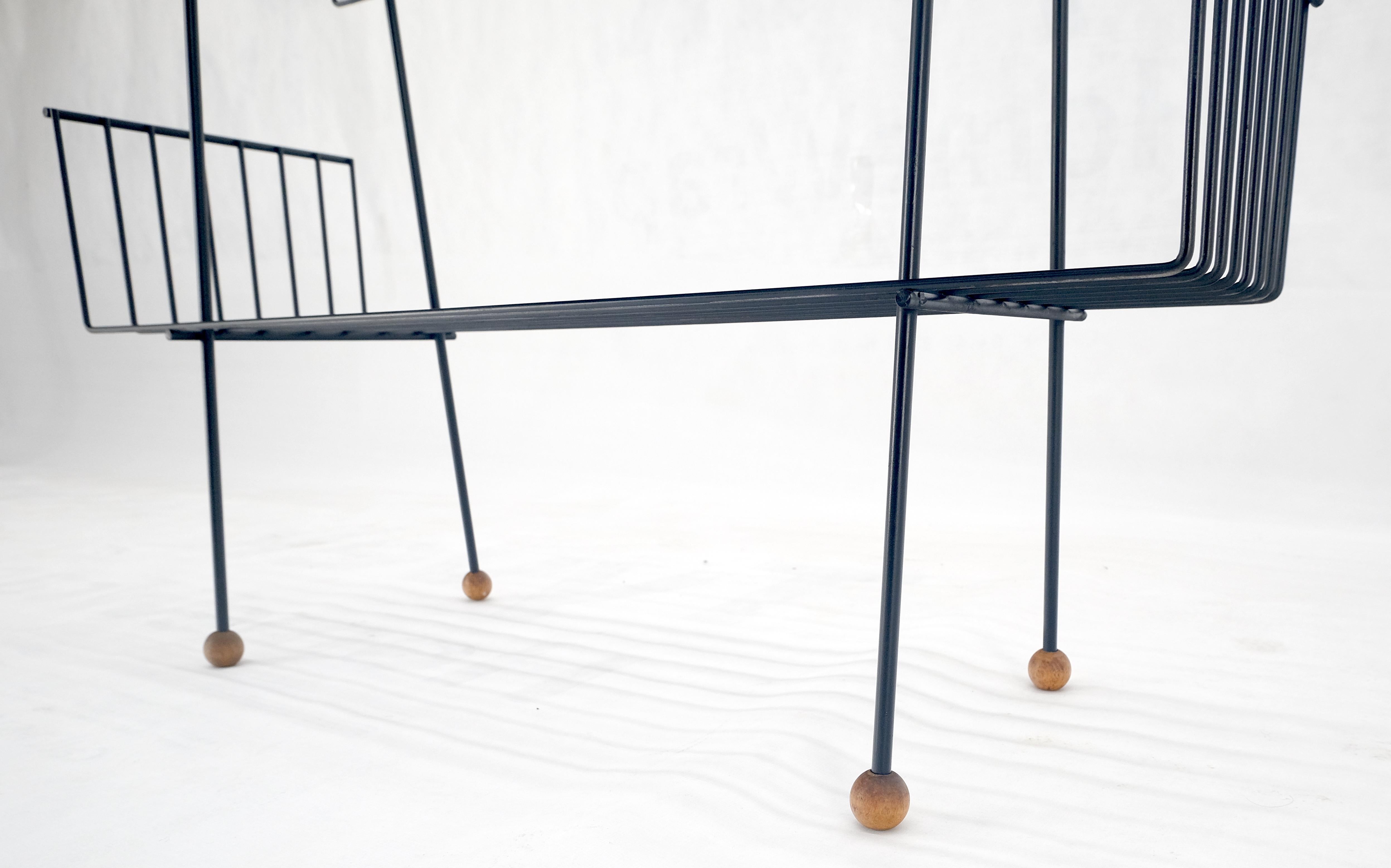 Tony Paul Style Vintage c1970s Bent Wire Magazine Rack Shelf Wood Ball Feet MINT In Good Condition For Sale In Rockaway, NJ