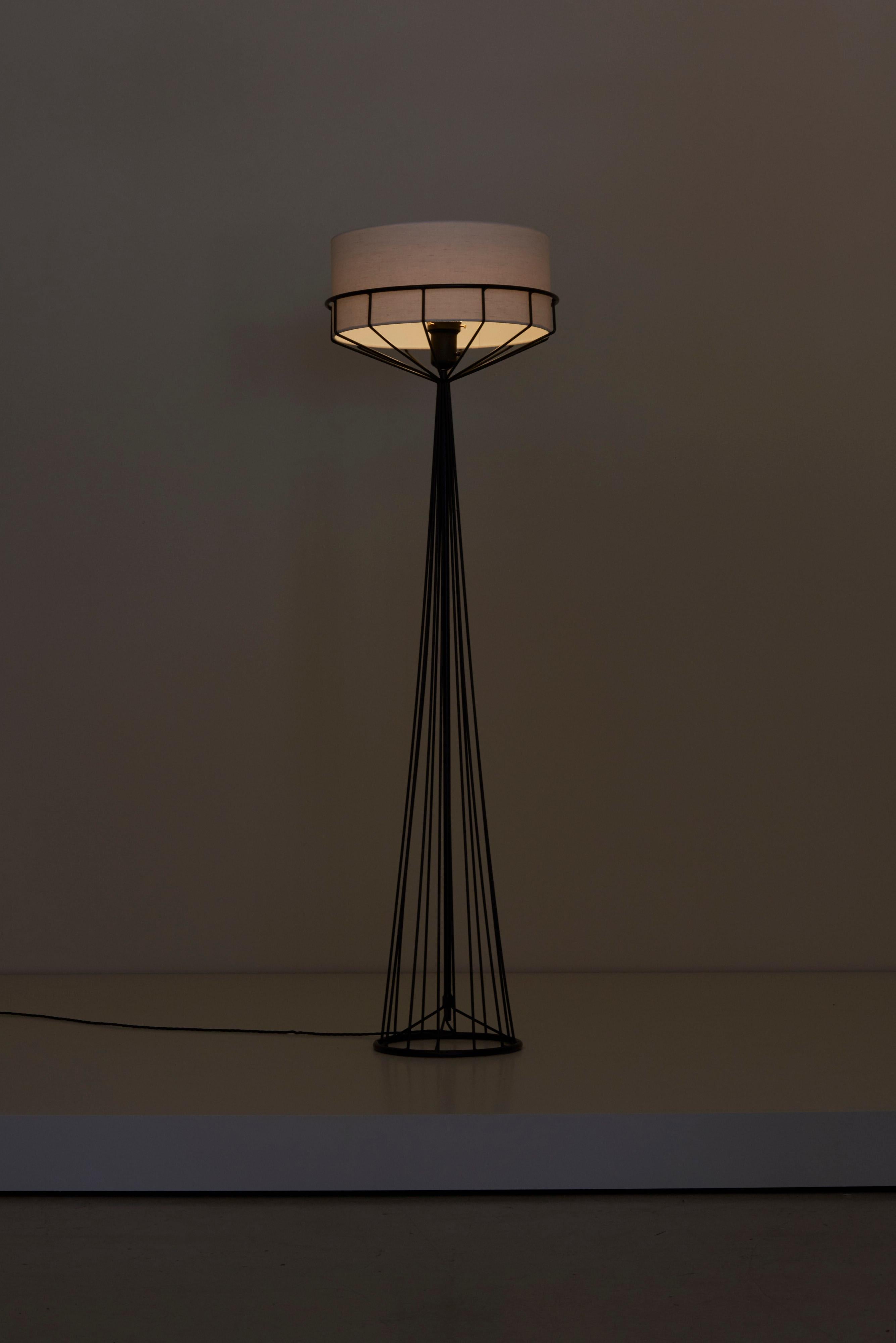 Tony Paul Wires Collection Floor Lamp for the Elton Co, 1950s, USA In Excellent Condition In Berlin, DE