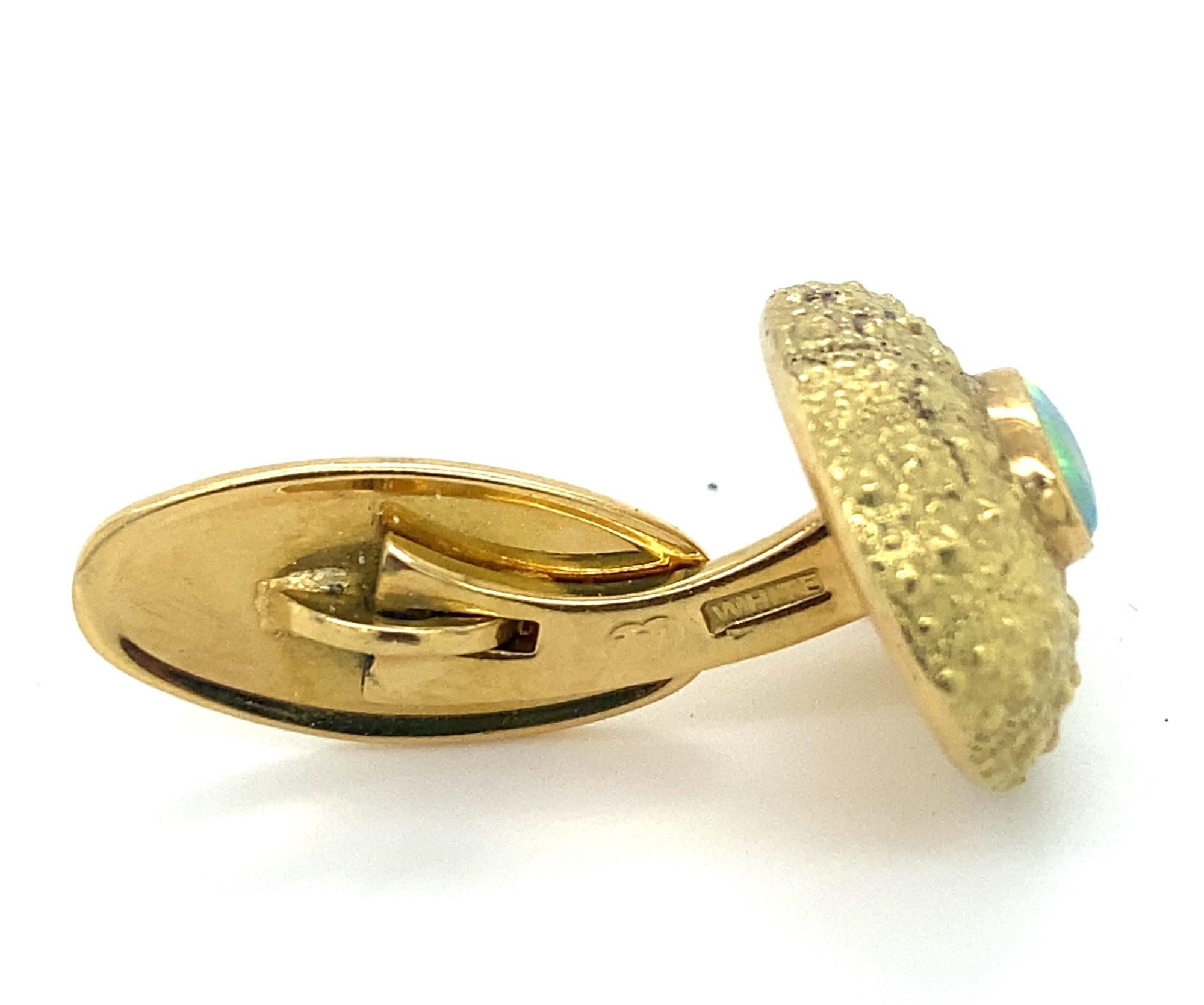 Tony White Australian Designer Shell Opal 18K Gold Cufflinks In Excellent Condition For Sale In Woodland Hills, CA