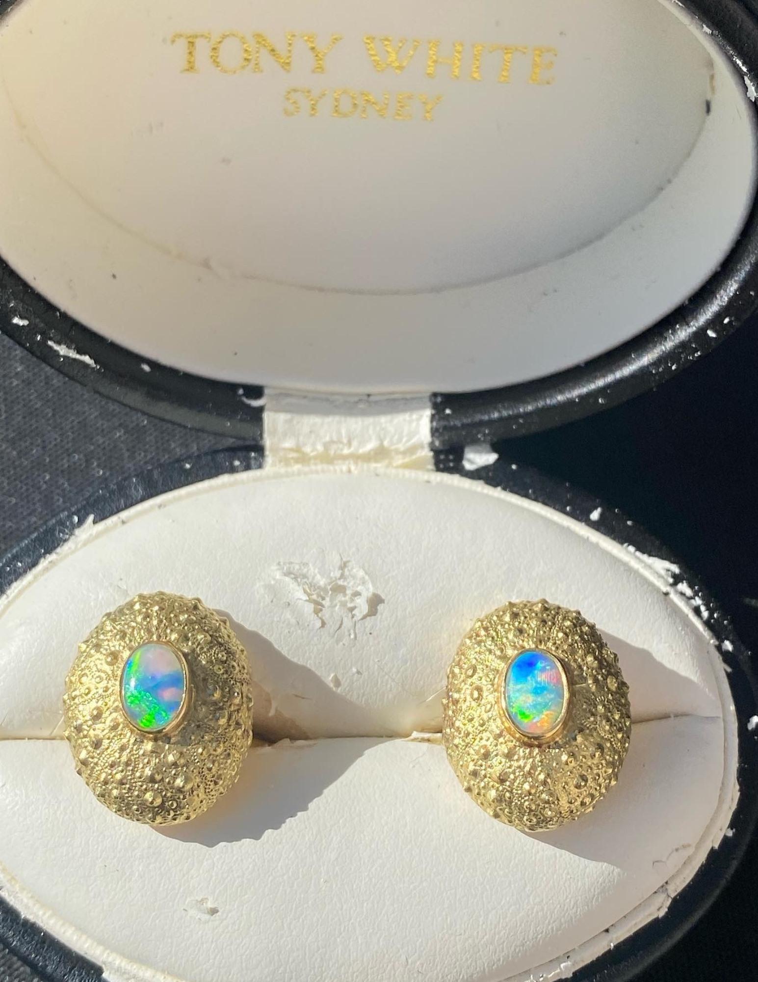 Tony White Australian Designer Shell Opal 18K Gold Cufflinks For Sale 1