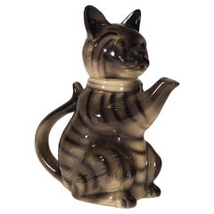 Tony Wood Studio England Pussy Foot Cat Shaped Teapot, Ceramica