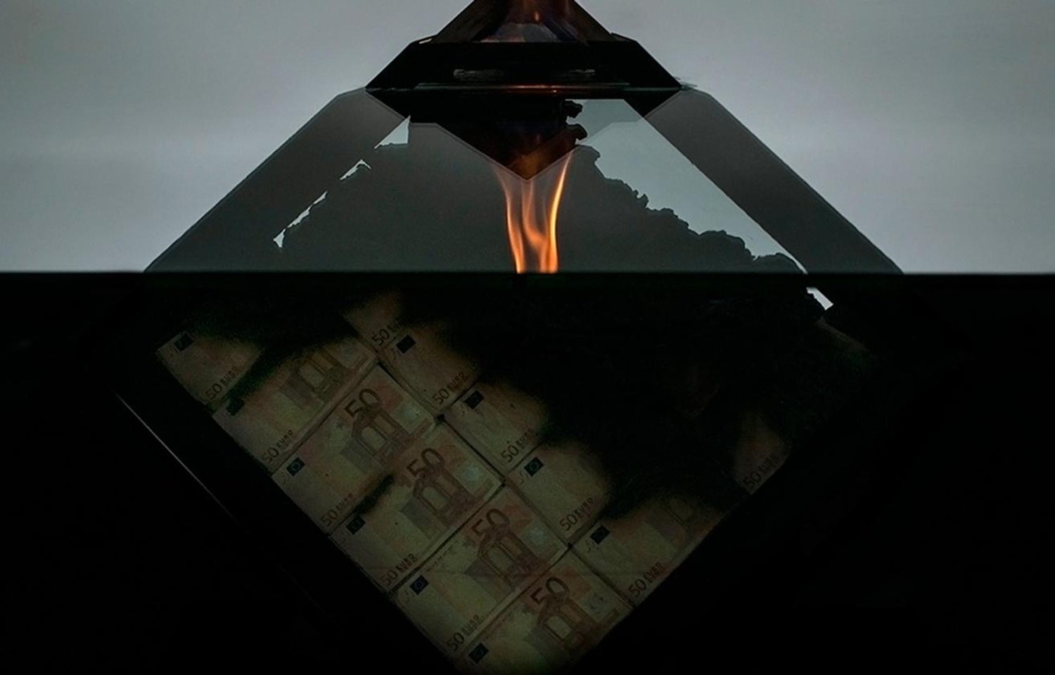 Too Much I Unique Designer Money Burning Center Table Dining Table With Fire