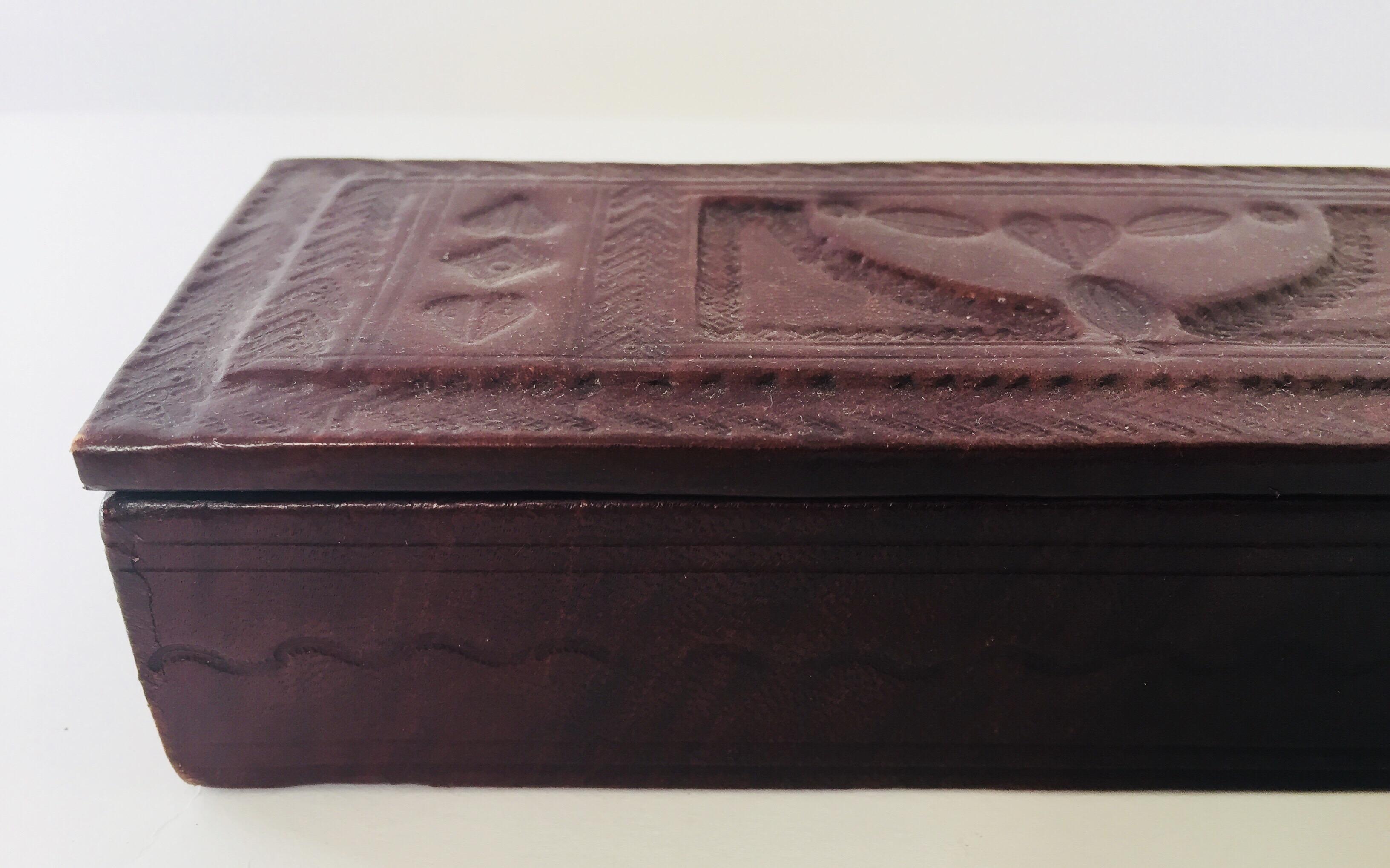 Tooled Brown Leather African Tuareg Box For Sale 3