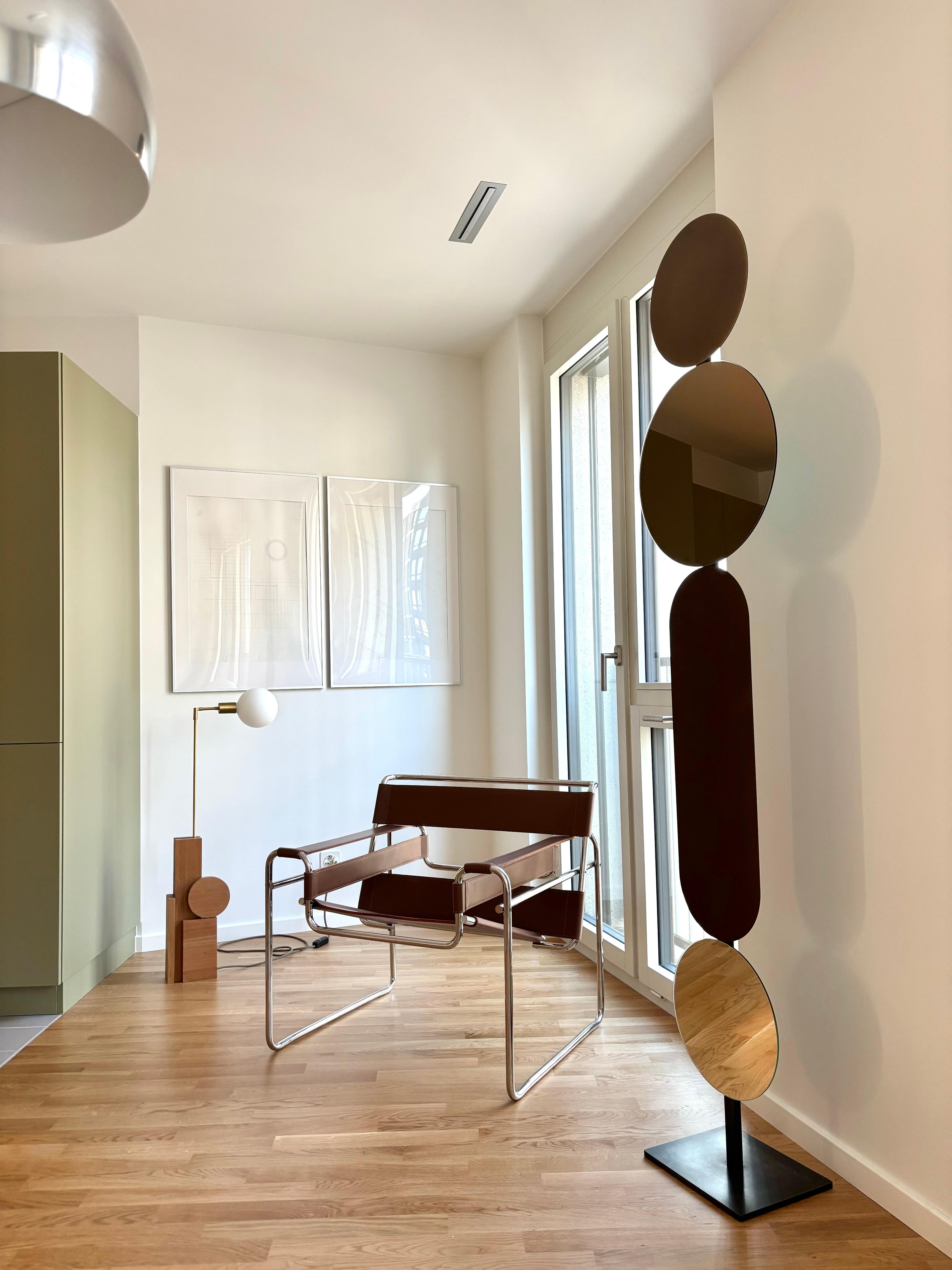 TOOOTEM Miroir Totem de STUDIO SOL LECCIA Posmoderno en venta