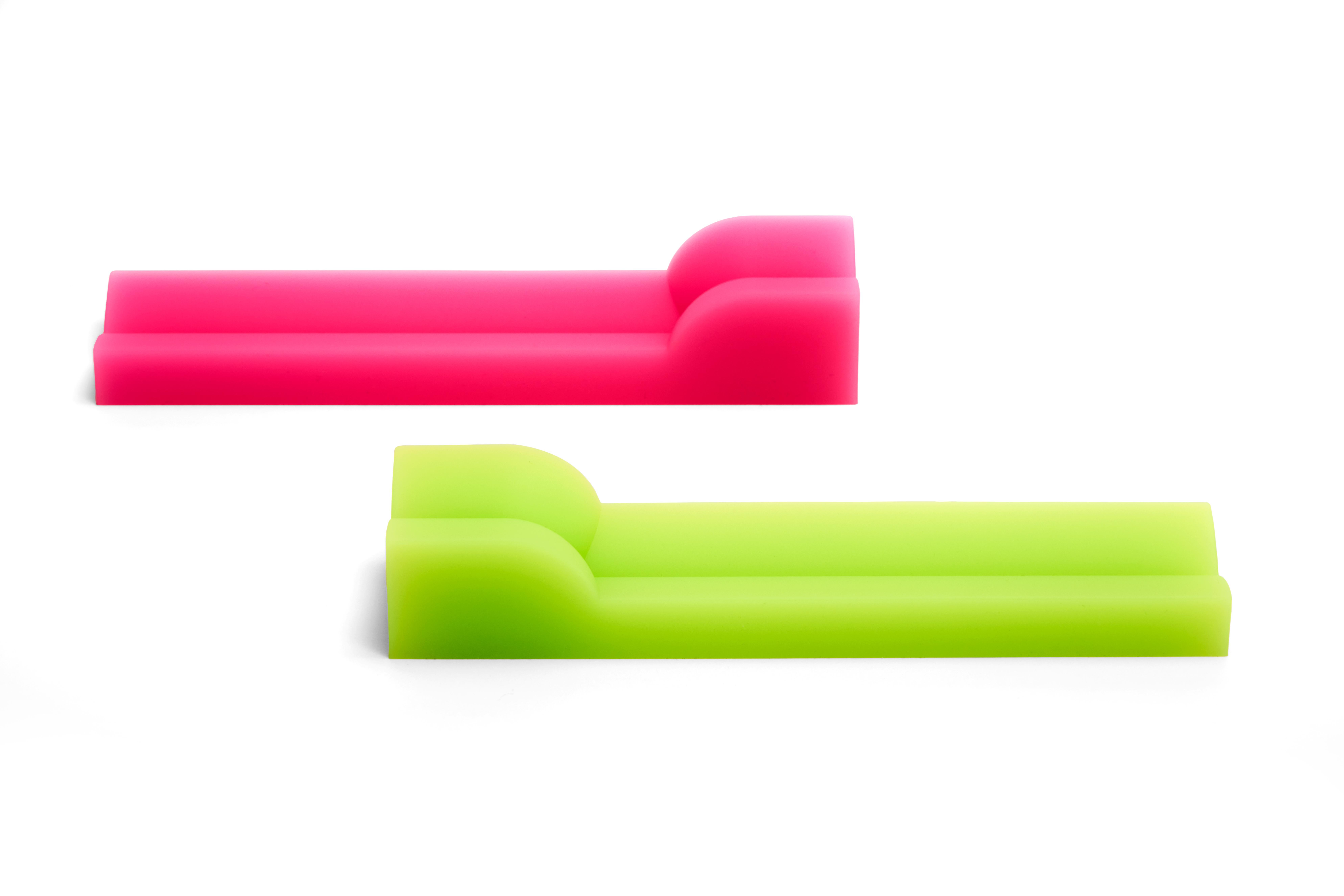Toosh Räucherstäbchenhalter - Bunte Contemporary Cast Silikon Räucherstäbchen Brenner (Moderne) im Angebot