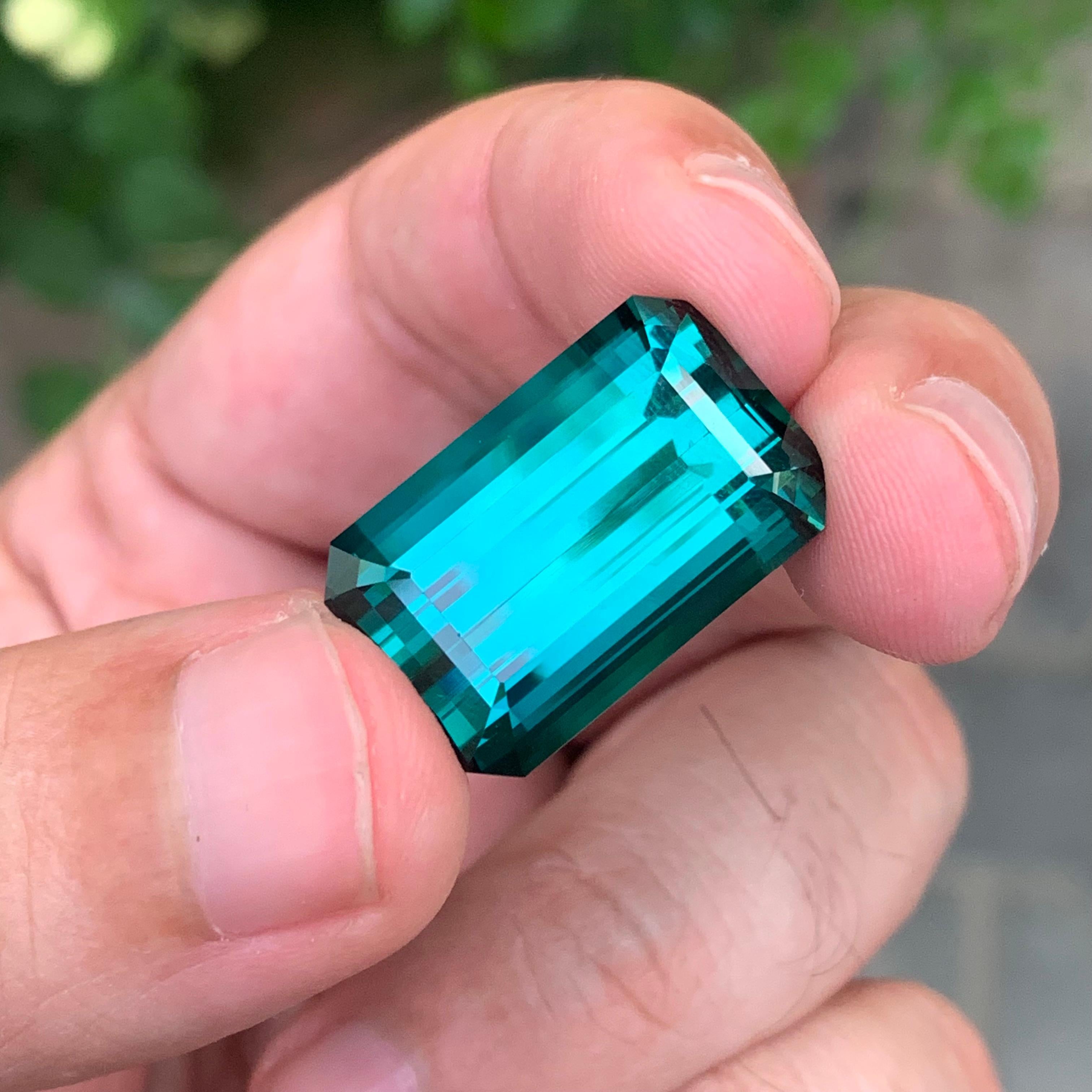 Top AAA Quality 26.80 Carat Natural Loose Blue Green Tourmaline Gemstone en vente 3