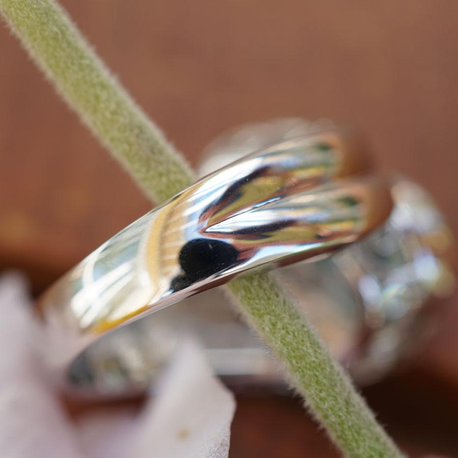 Top Aquamarin Brilliant Ring Platinum 2.45 ct like flowing Water solid 13 Grams For Sale 1