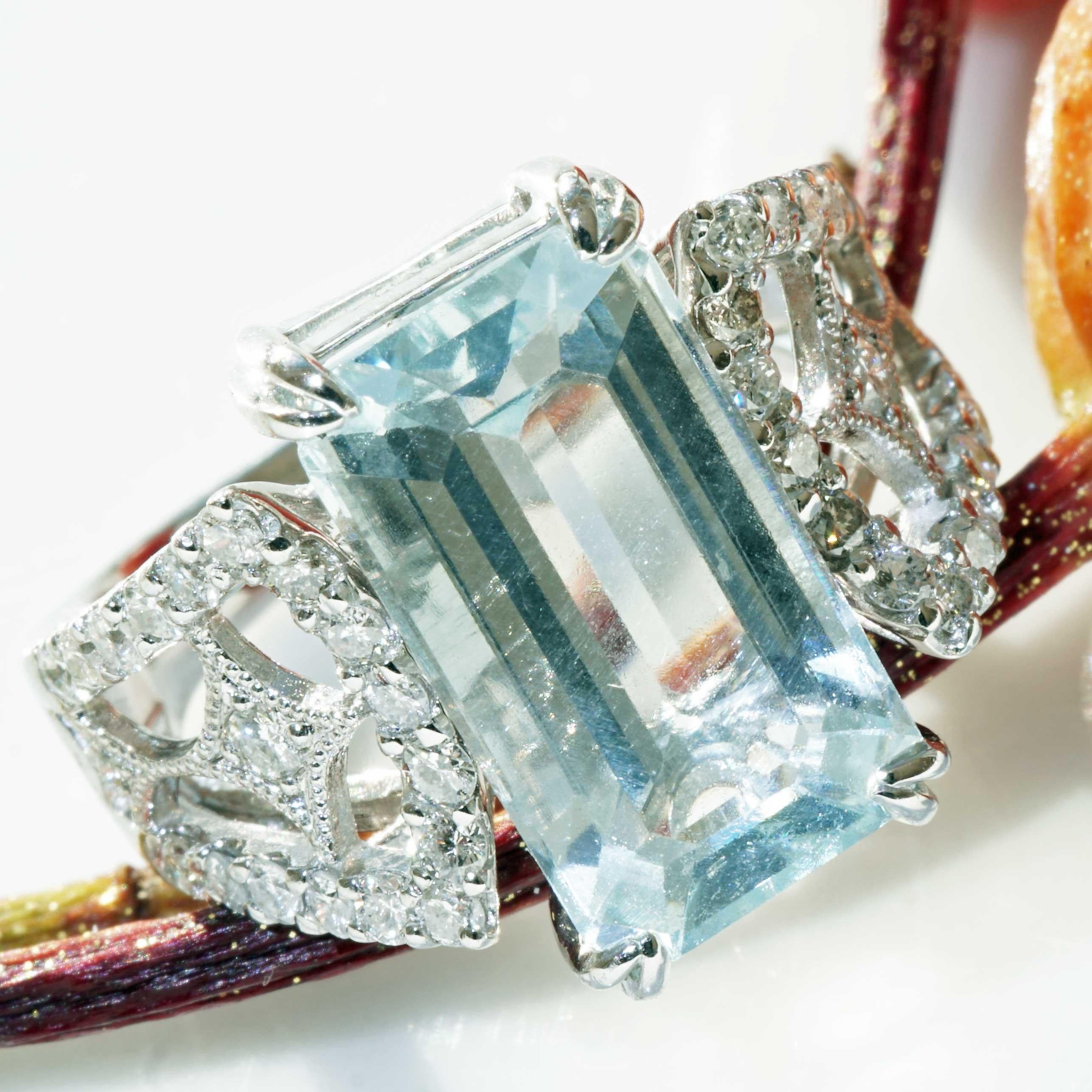 Top Aquamarin Brilliant Ring Platinum 4.40 ct 0.52 ct so elaborately designed 10