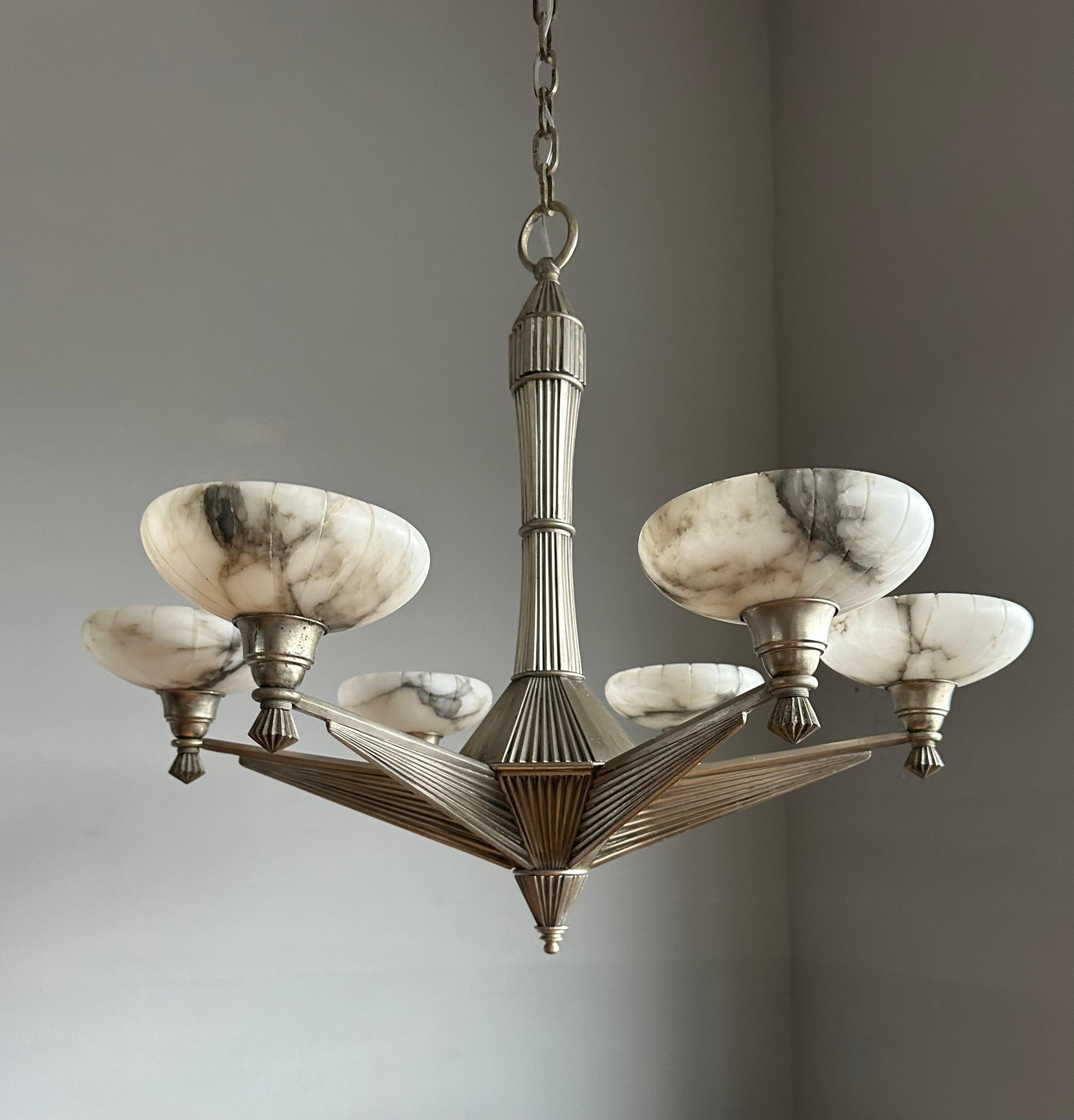 Top Art Deco Design Silvered Bronze and Six Alabaster Shades Chandelier, 1920 For Sale 5