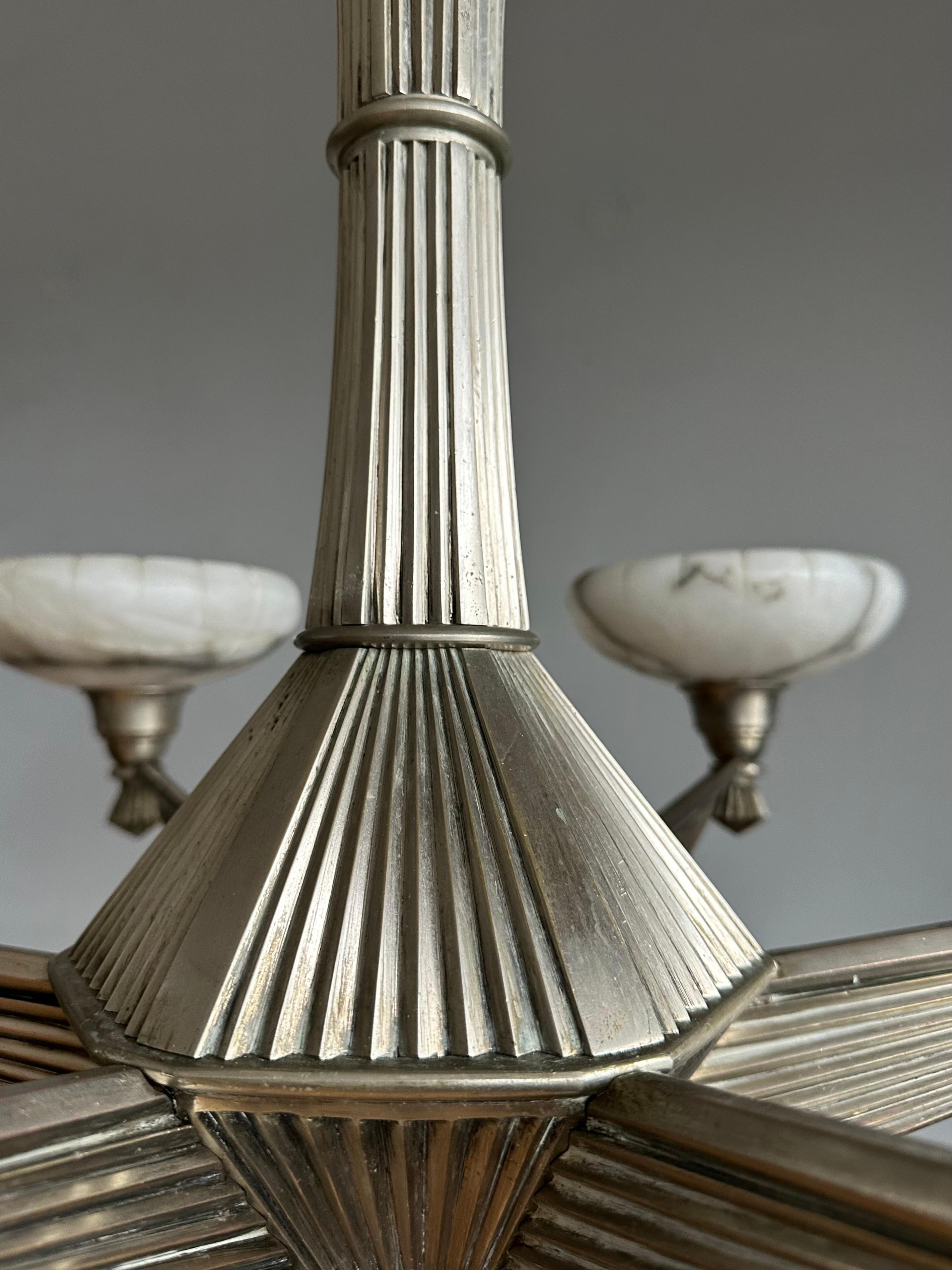 Top Art Deco Design Silvered Bronze and Six Alabaster Shades Chandelier, 1920 For Sale 8