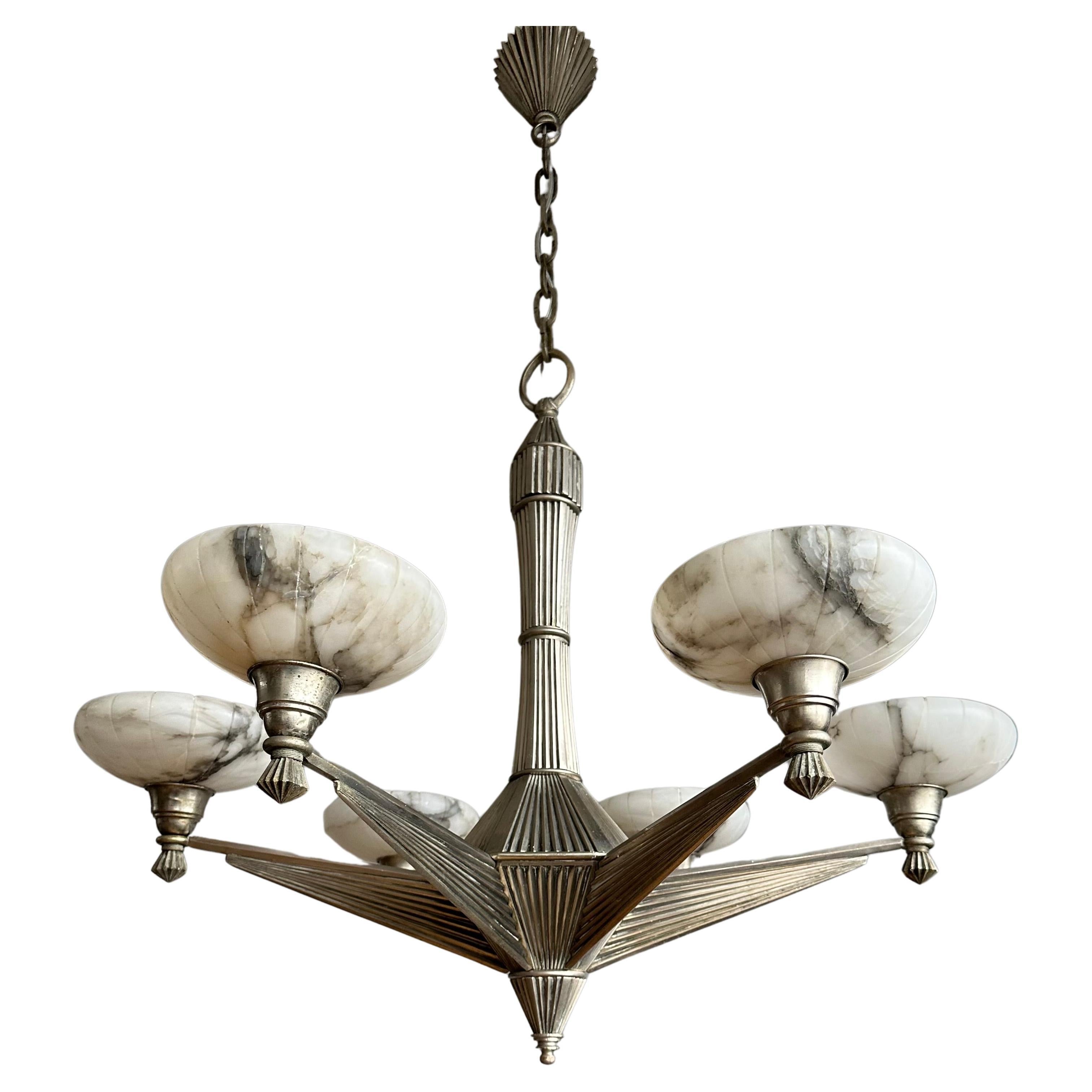 Top Art Deco Design Silvered Bronze and Six Alabaster Shades Chandelier, 1920