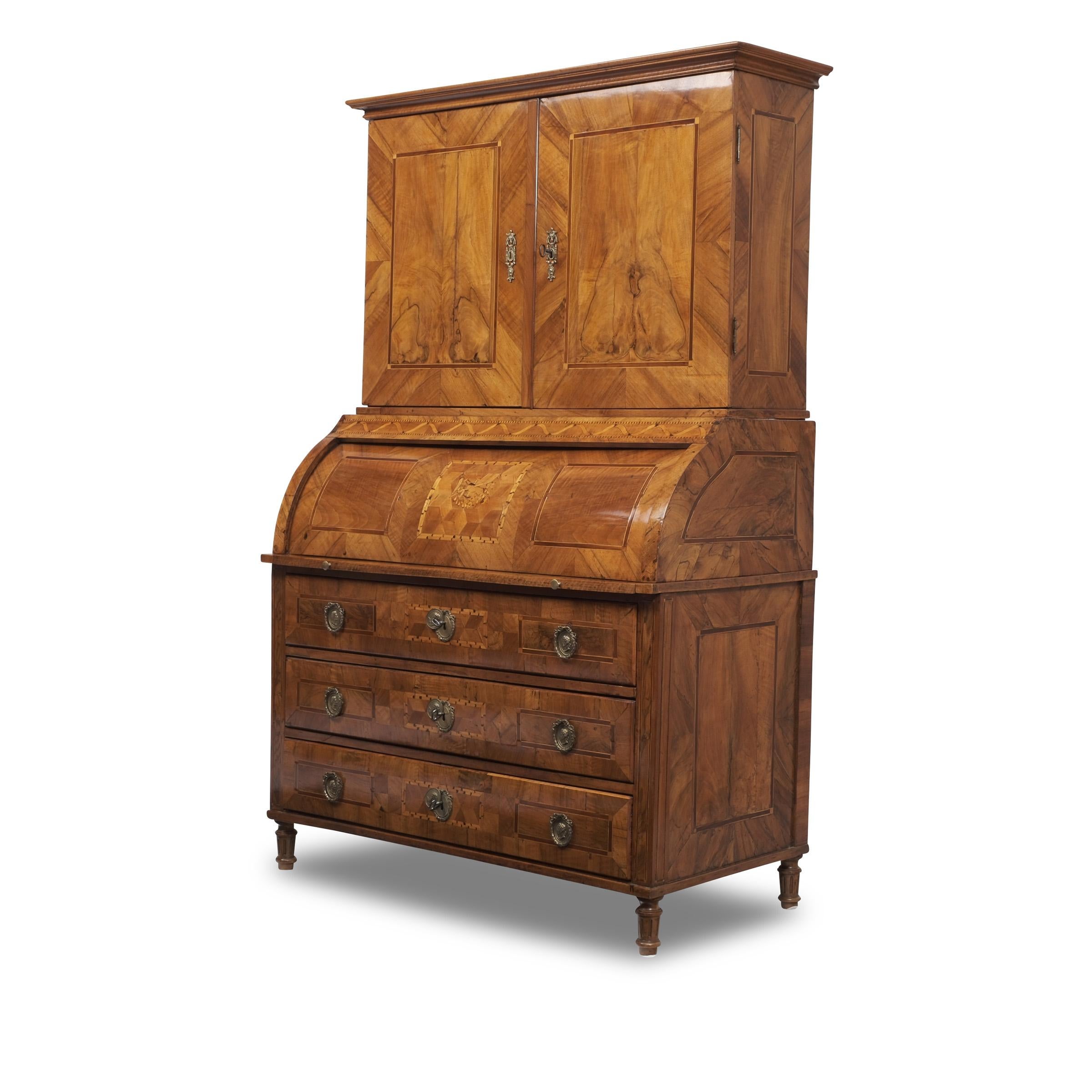 Secrétaire de Baden, vers 1780/90  Noyer et ronce de noyer en vente 2