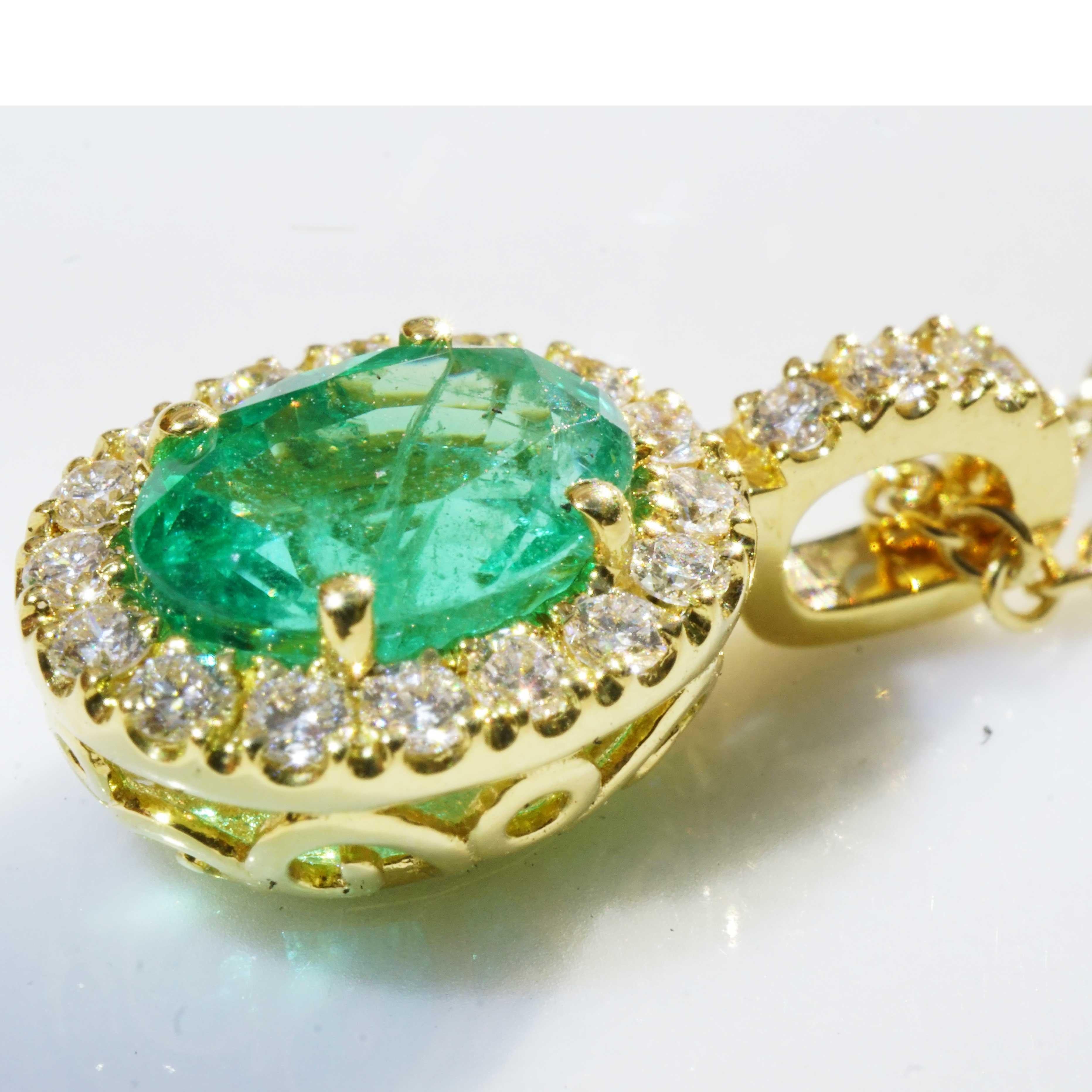 Top Emerald Brilliante Pendentif avec chaîne Or jaune 18 kt 0.90 ct AAA+ en vente 5