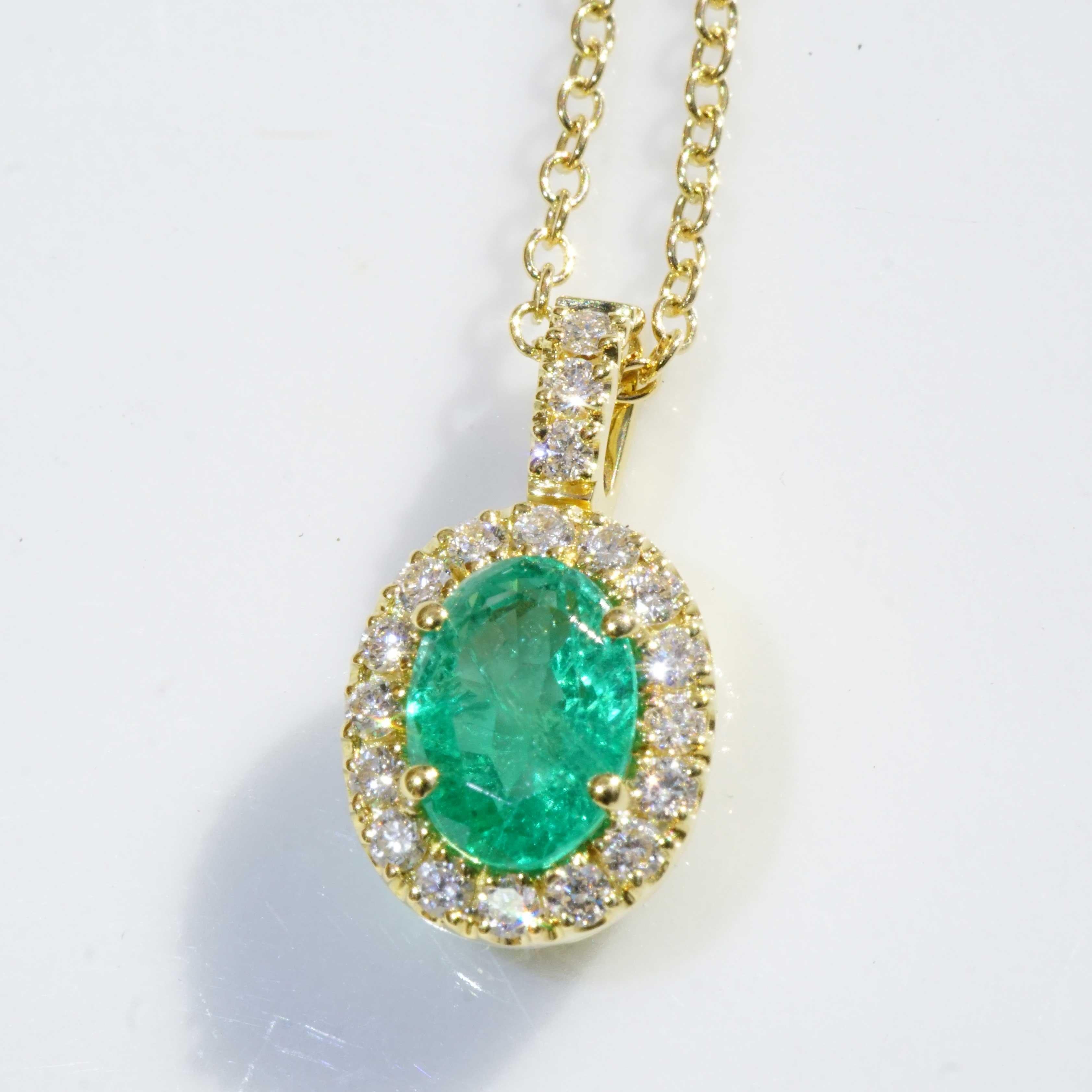 Top Emerald Brilliante Pendentif avec chaîne Or jaune 18 kt 0.90 ct AAA+ en vente 1