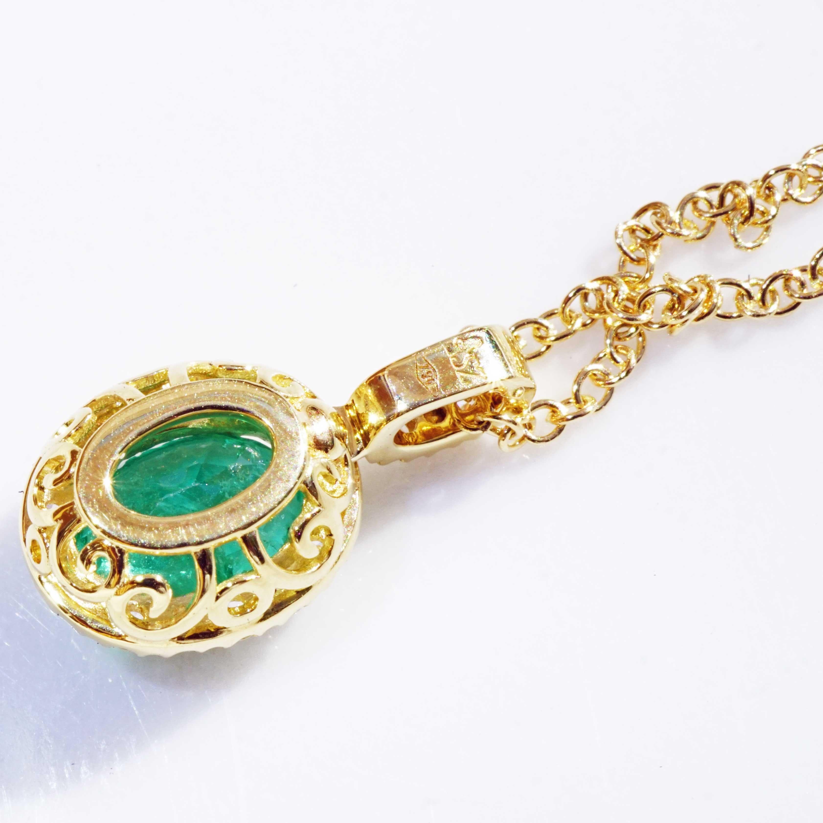 Top Emerald Brilliante Pendentif avec chaîne Or jaune 18 kt 0.90 ct AAA+ en vente 2