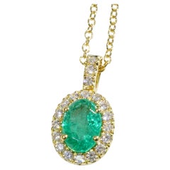 Top Emerald Brilliant Pendant with Chain 18 kt Yellow Gold 0.90 ct AAA+