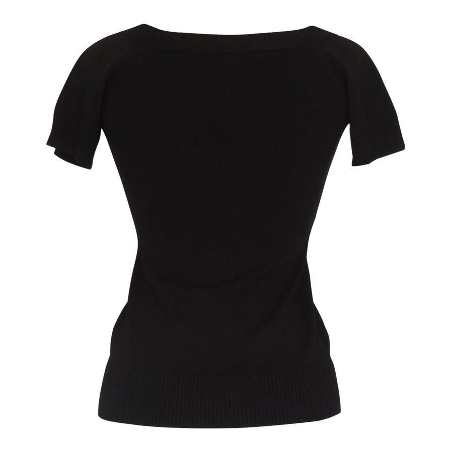 Black color Short sleeves Shoulder / hem length cm 55 (21.65 inches) Missing composition tag
