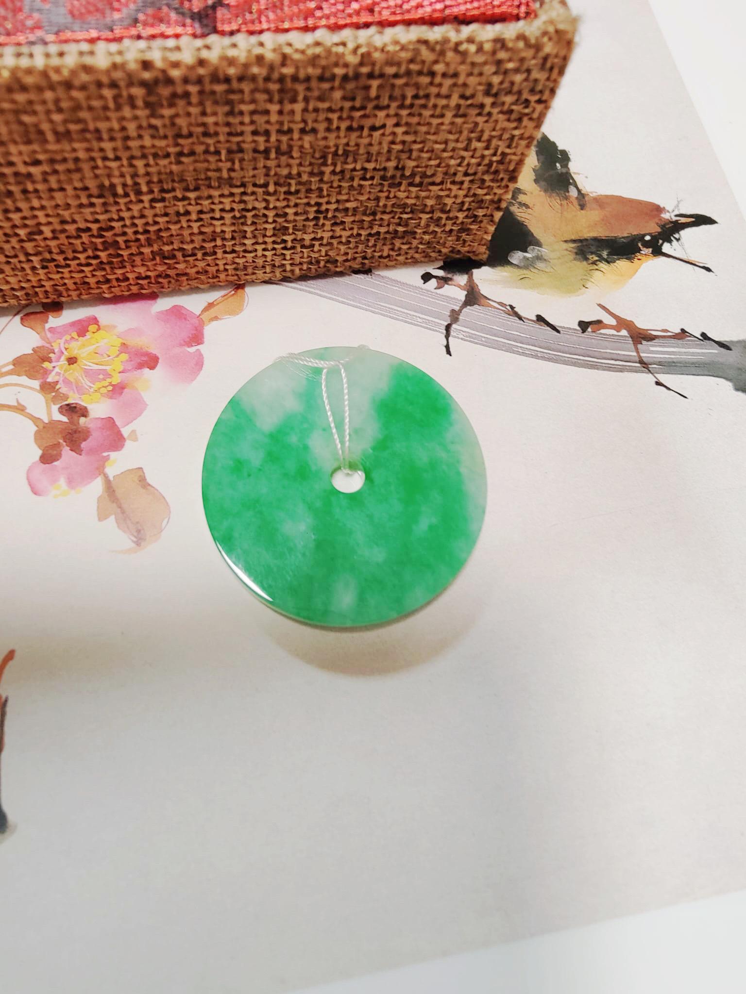 Top Grade Natural Icy Type Imperial Green Halo Donut Jadeite Jade Loose Stone For Sale 7