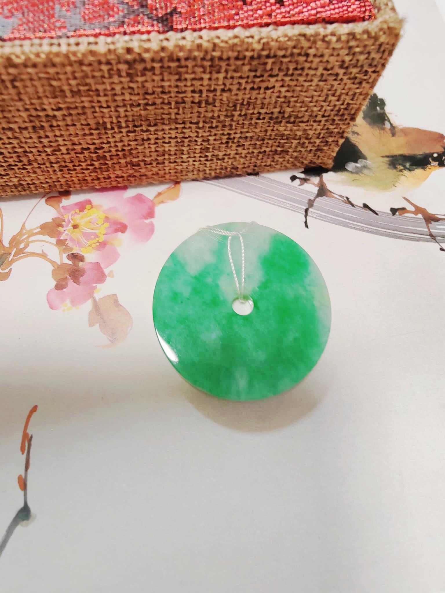 Top Grade Natural Icy Type Imperial Green Halo Donut Jadeite Jade Loose Stone For Sale 8