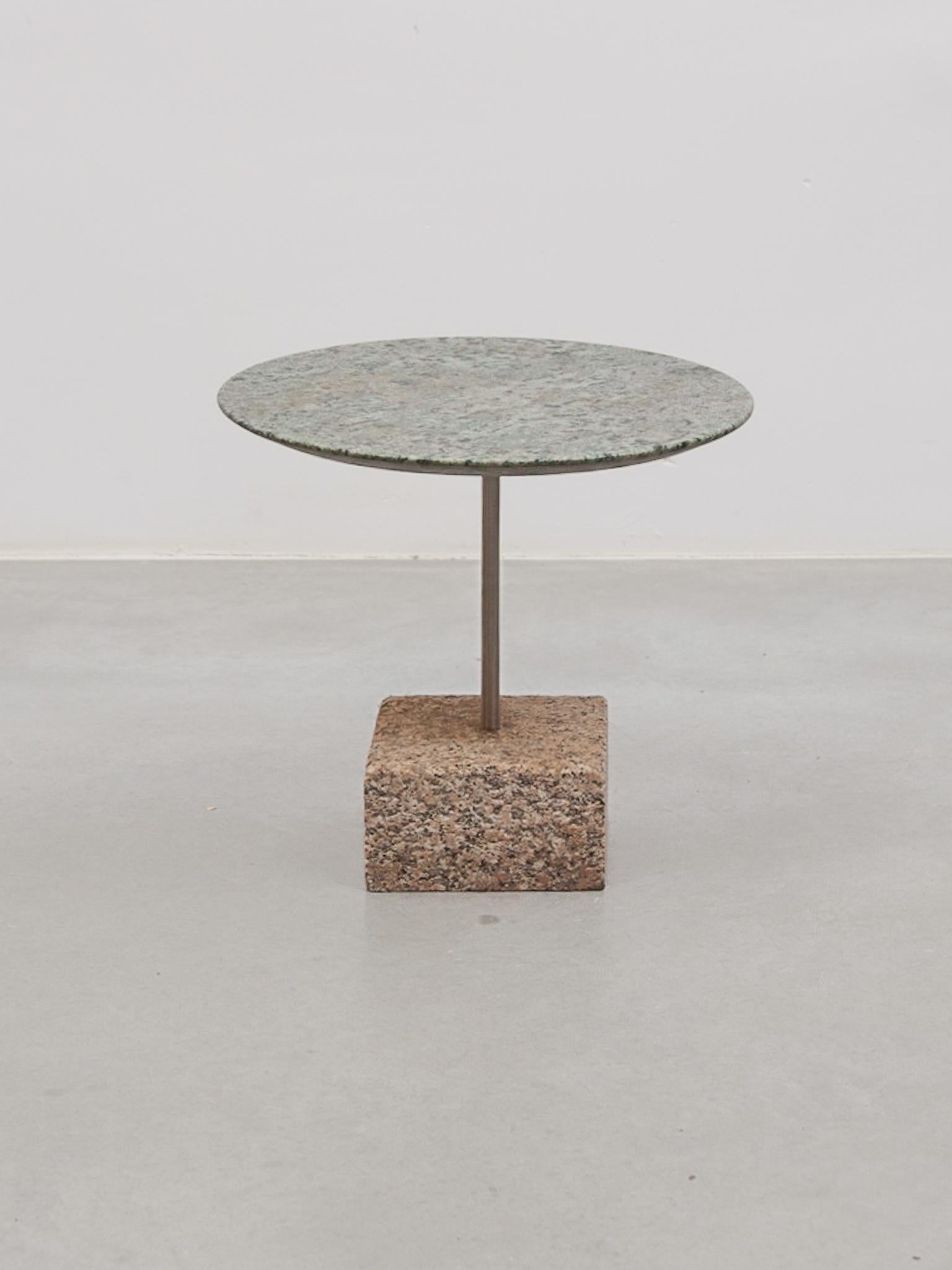 Top Green Marble Brutalist Side Table and Grey Stone Marble Base  In Good Condition For Sale In Antwerp, BE
