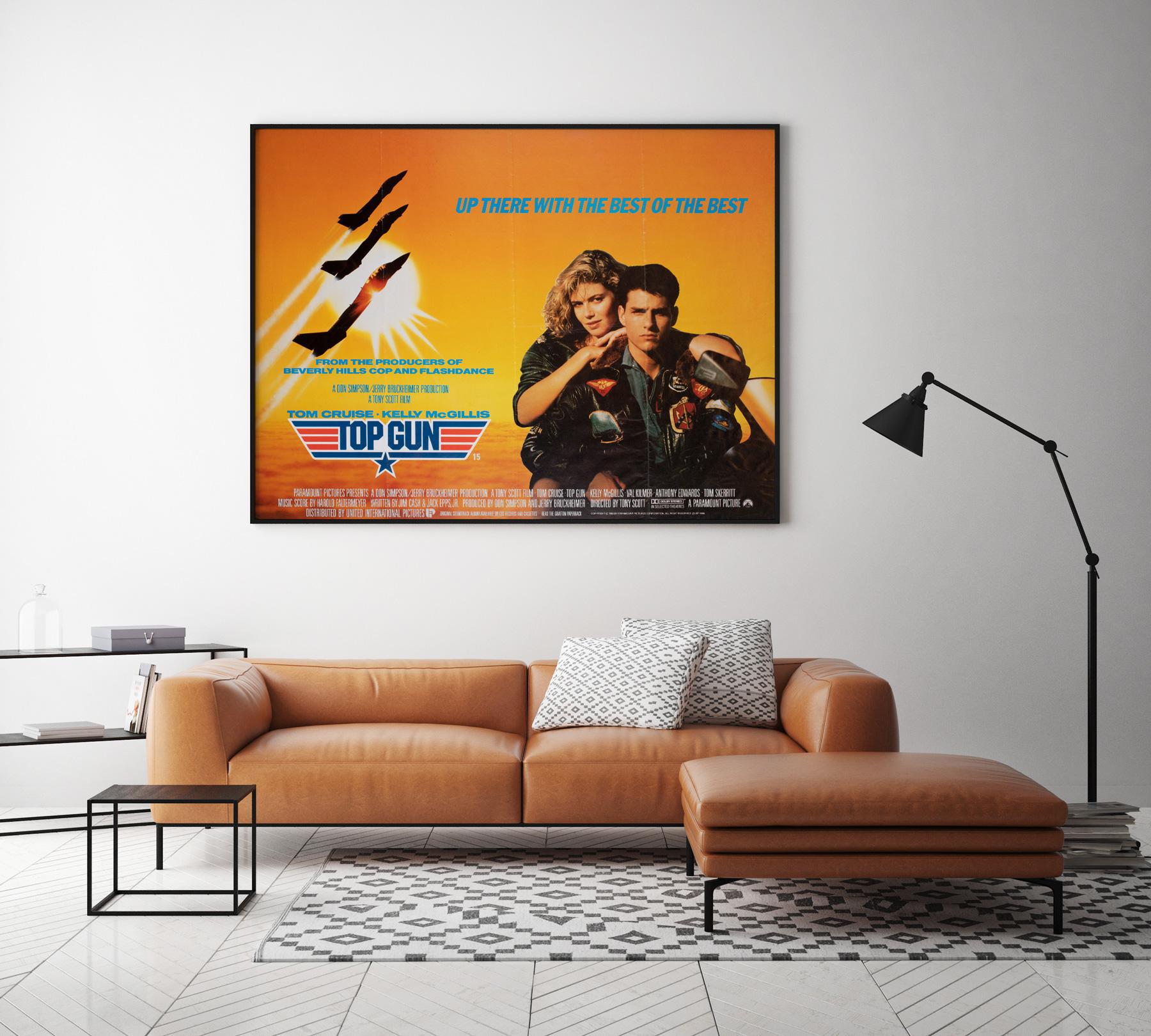 Fantastique affiche de film quadripartite britannique de première année pour le classique des années 80 Top Gun. Un cadeau parfait pour le Maverick (ou l'Oie) de votre vie. Cette affiche se classe parmi les meilleures des meilleures pour le titre