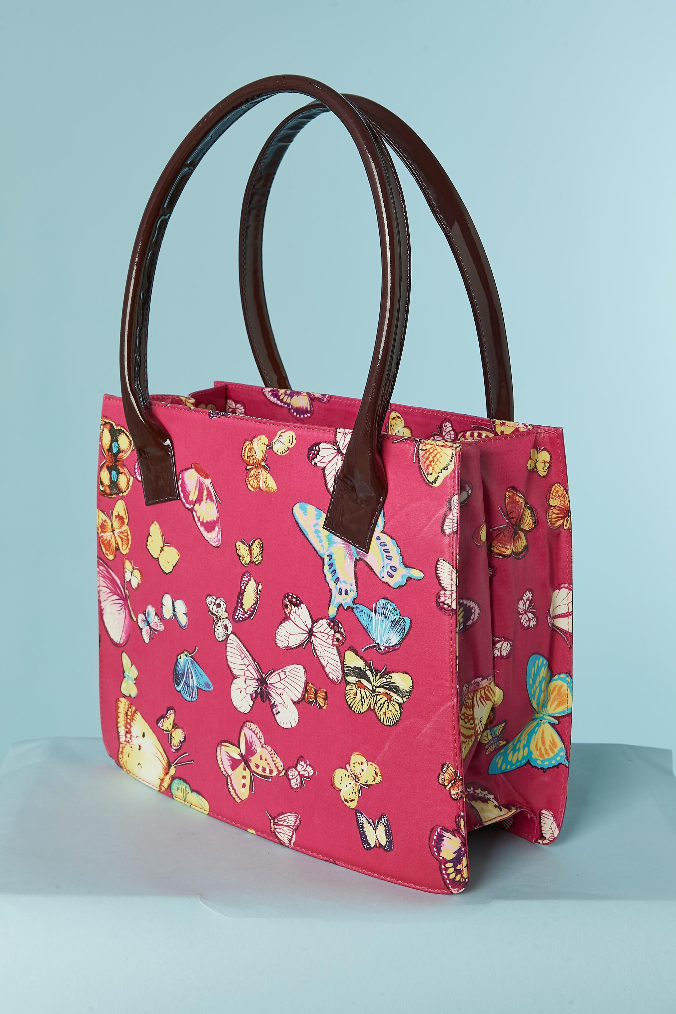 Rosa Borsa con manico superiore in cotone spalmato con stampa di farfalle D&G by DOLCE & GABBANA in vendita