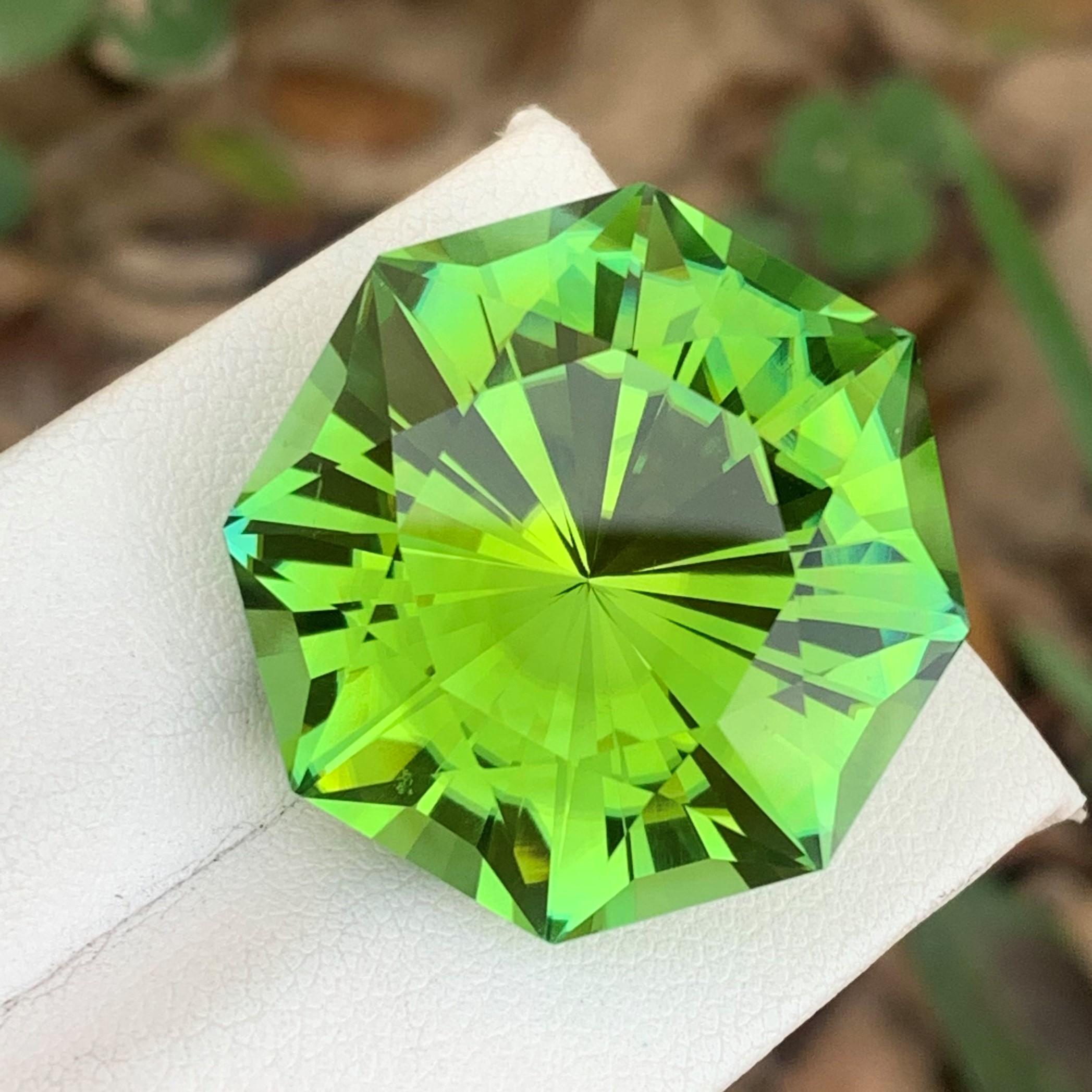 Gemstone Type : Tourmaline
Weight : 48.35 Carats
Dimensions : 24x24x15.1 Mm
Origin : Affrica 
Clarity : Loupe Clean
Shape: Octagon 
Color: Bright Green
Certificate: On Demand
Basically, mint tourmalines are tourmalines with pastel hues of light