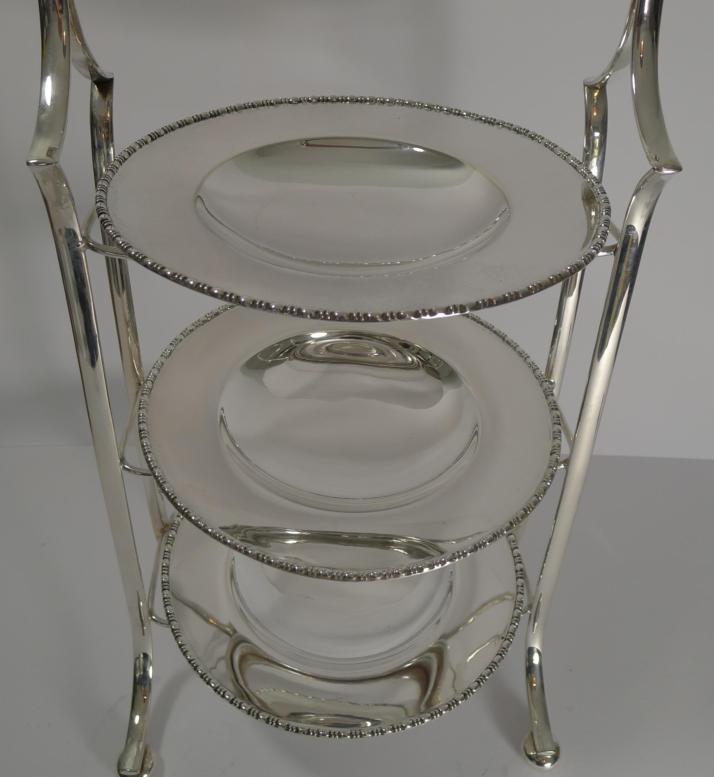 Top-Notch Large Antique Cake Stand by Mappin and Webb, circa 1910 1