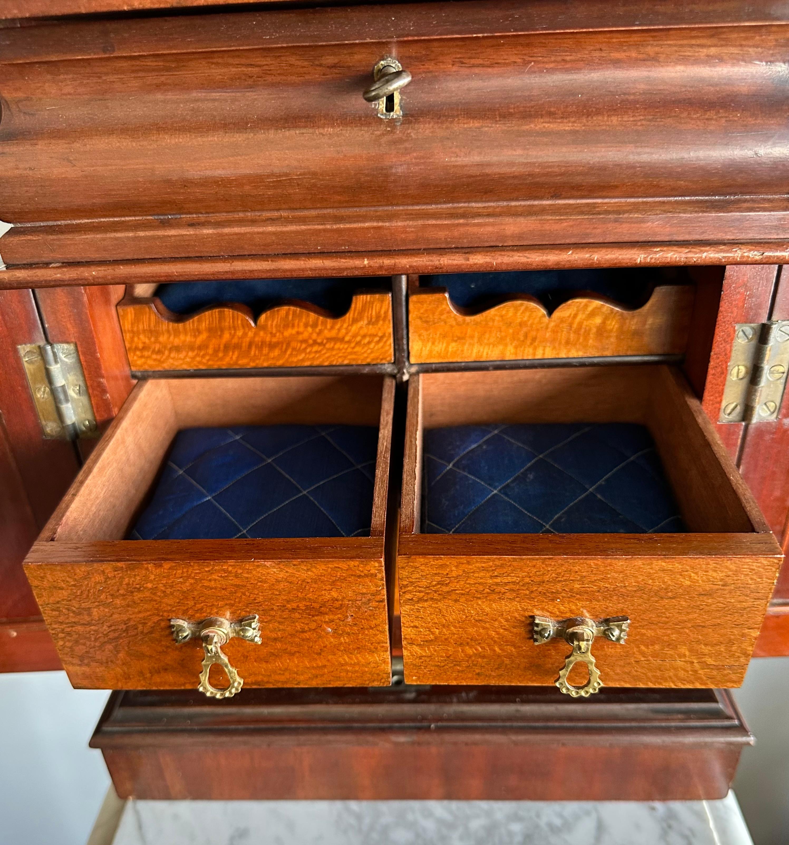 Top Quality 19th Century Jewelry, Treasure Box, Cabinet w Drawers & Mirror Doors For Sale 12