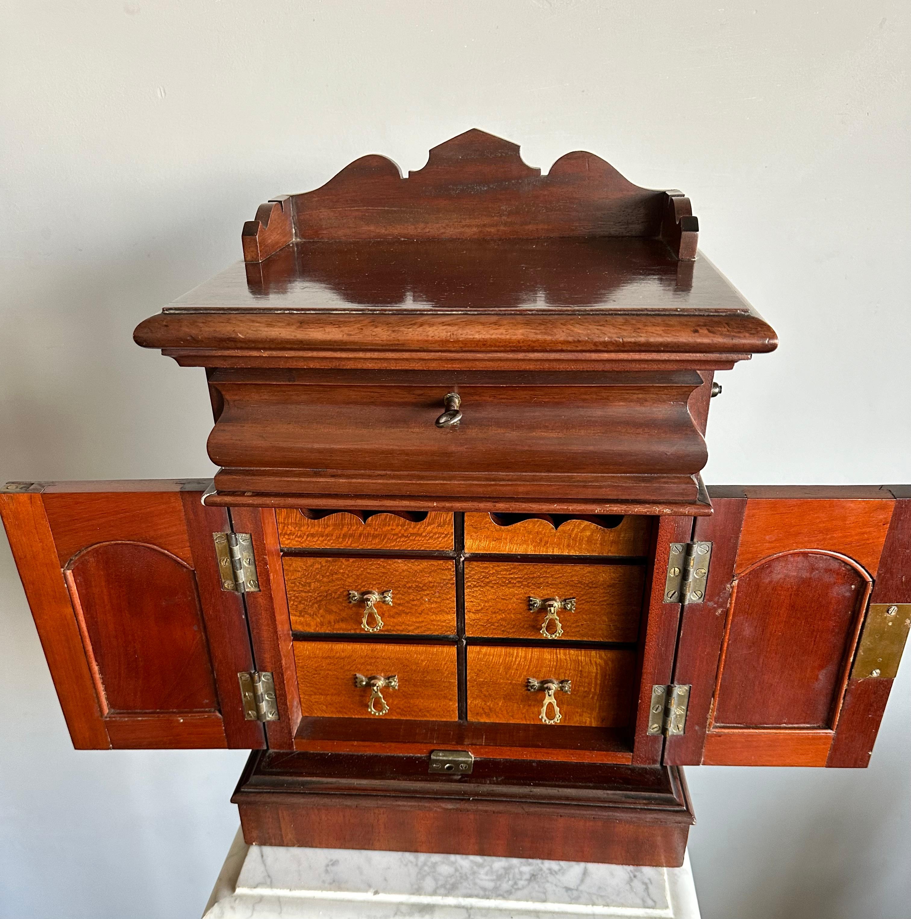 British Top Quality 19th Century Jewelry, Treasure Box, Cabinet w Drawers & Mirror Doors For Sale