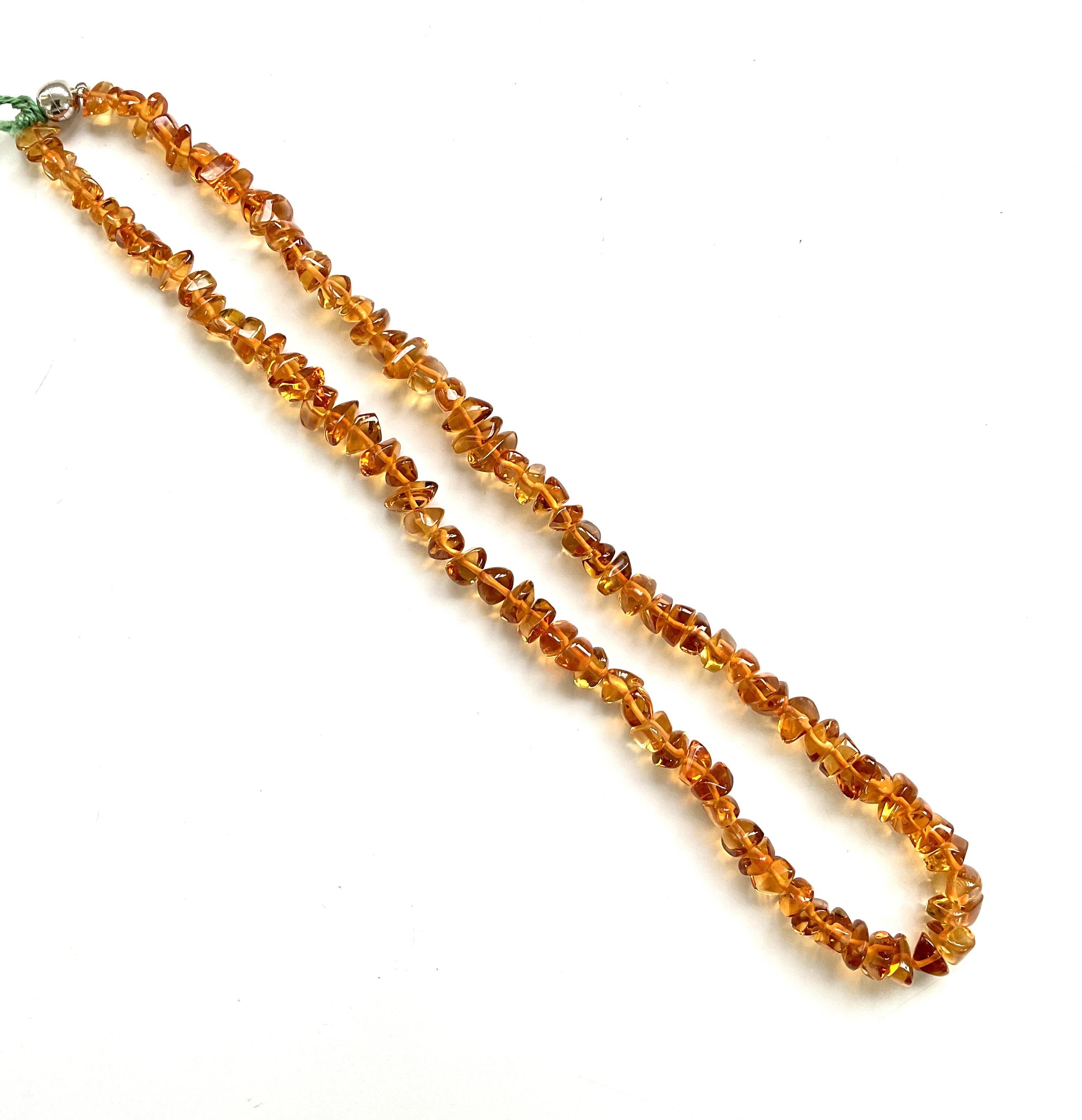 Art déco Des éclats de perles de citrine 242,15 carats, de qualité supérieure pour la bijouterie d'art fantaisie en vente