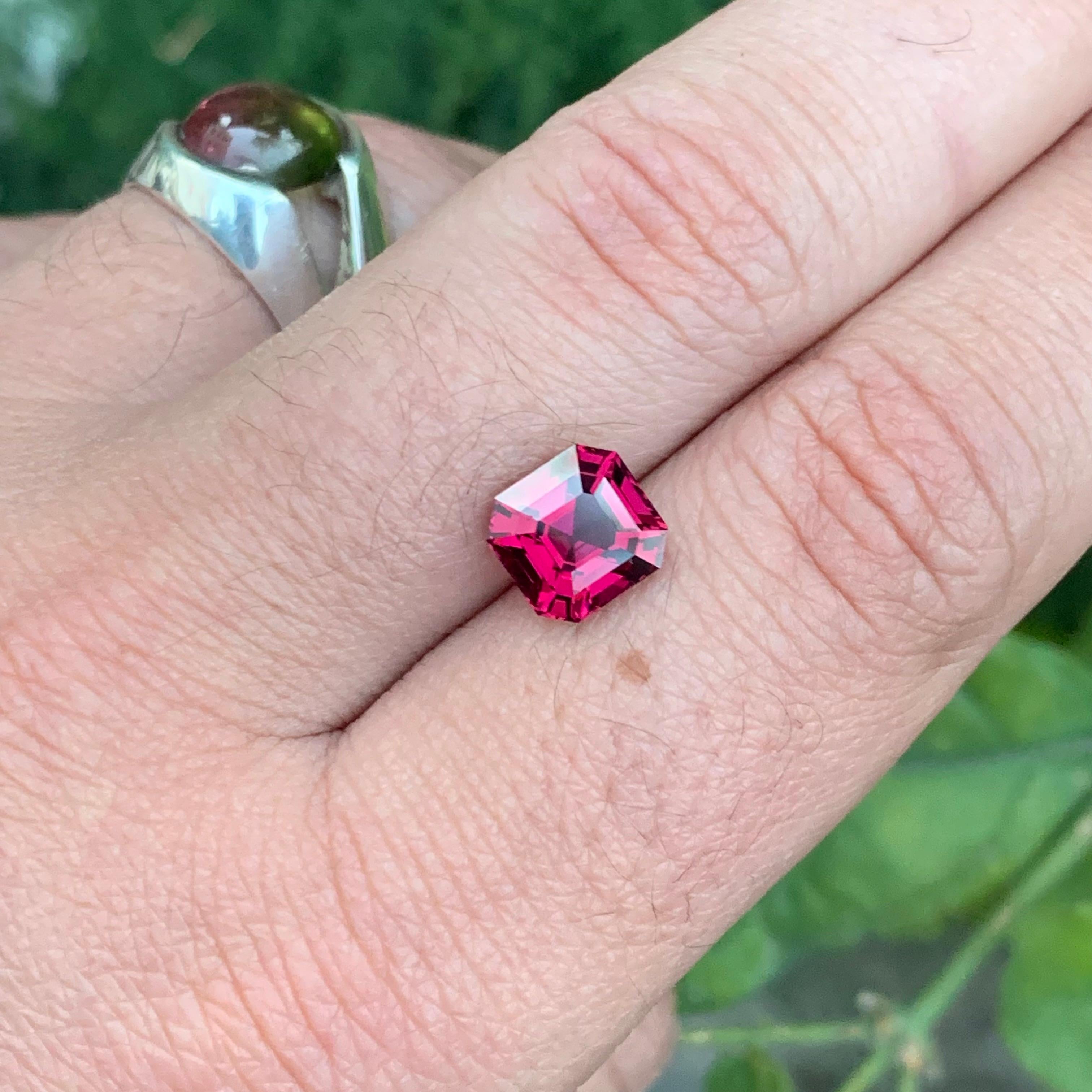 Top Qualität 3,70 Karat Natürliche Lose Rhodolith Granat Asscher Form Edelstein im Angebot 5