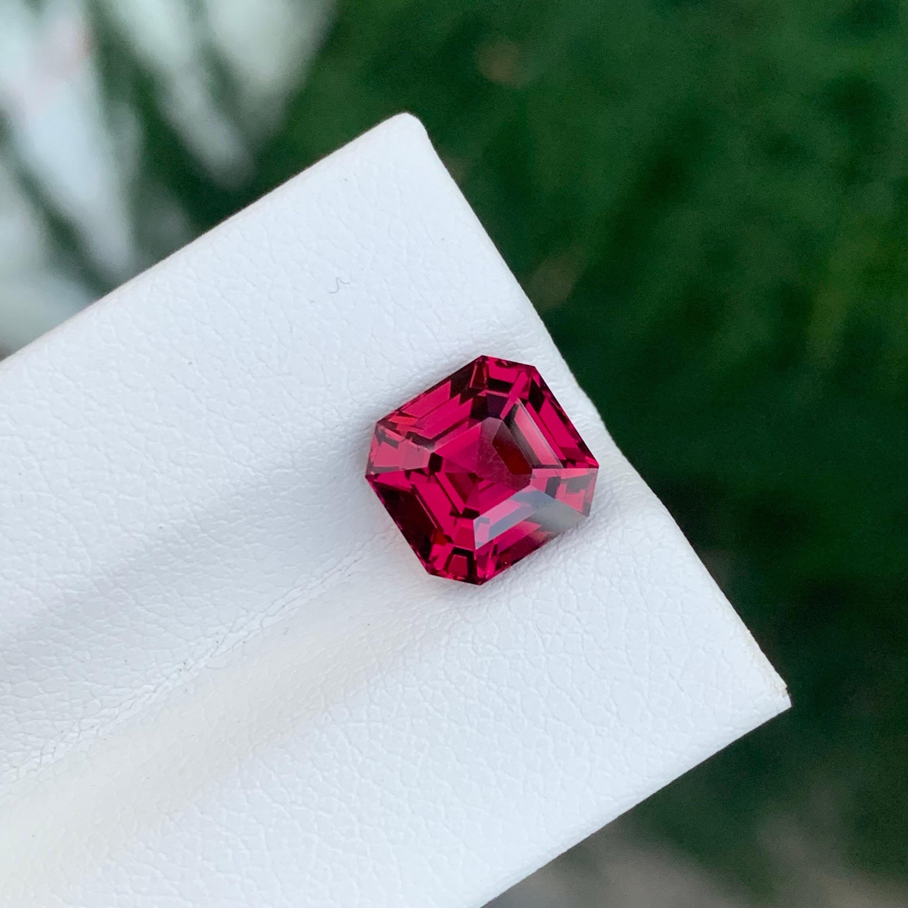 Top Qualität 3,70 Karat Natürliche Lose Rhodolith Granat Asscher Form Edelstein (Asscher-Schliff) im Angebot